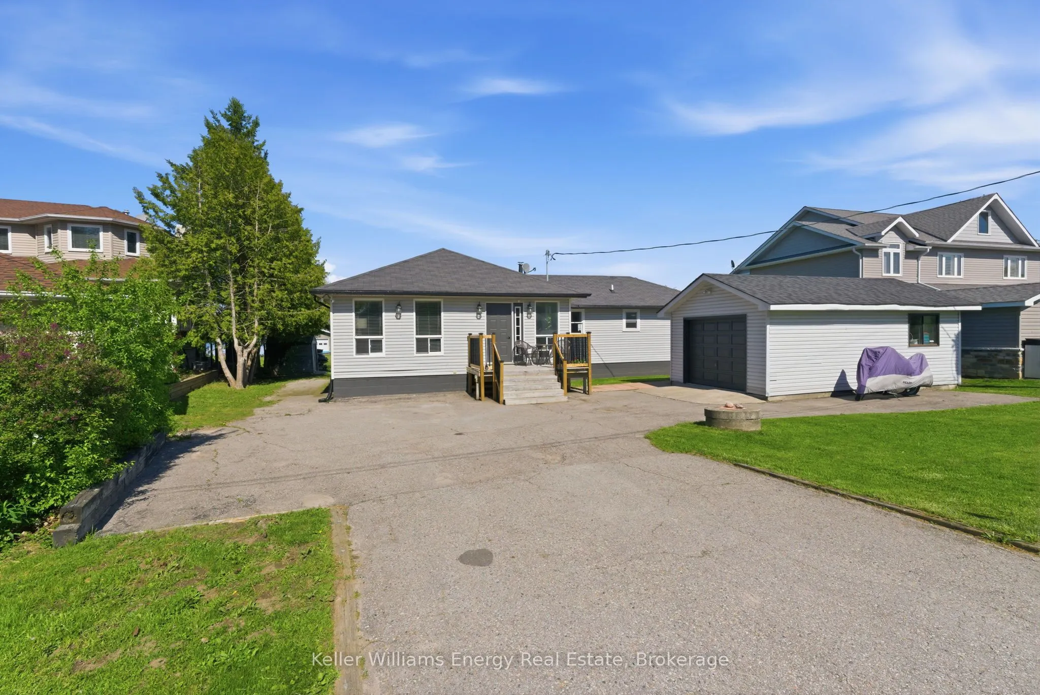 67 Edgewood Crescent