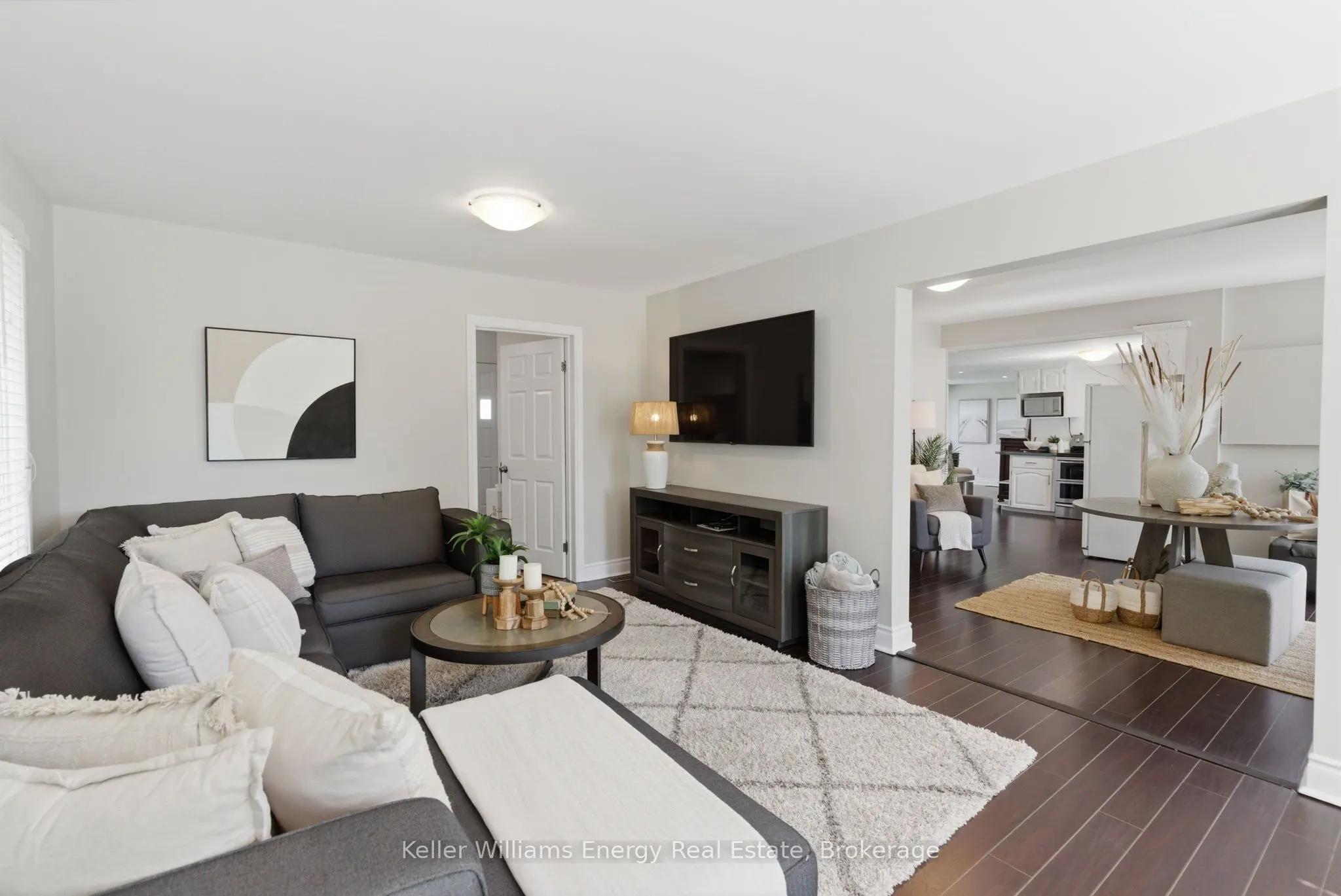 67 Edgewood Crescent
