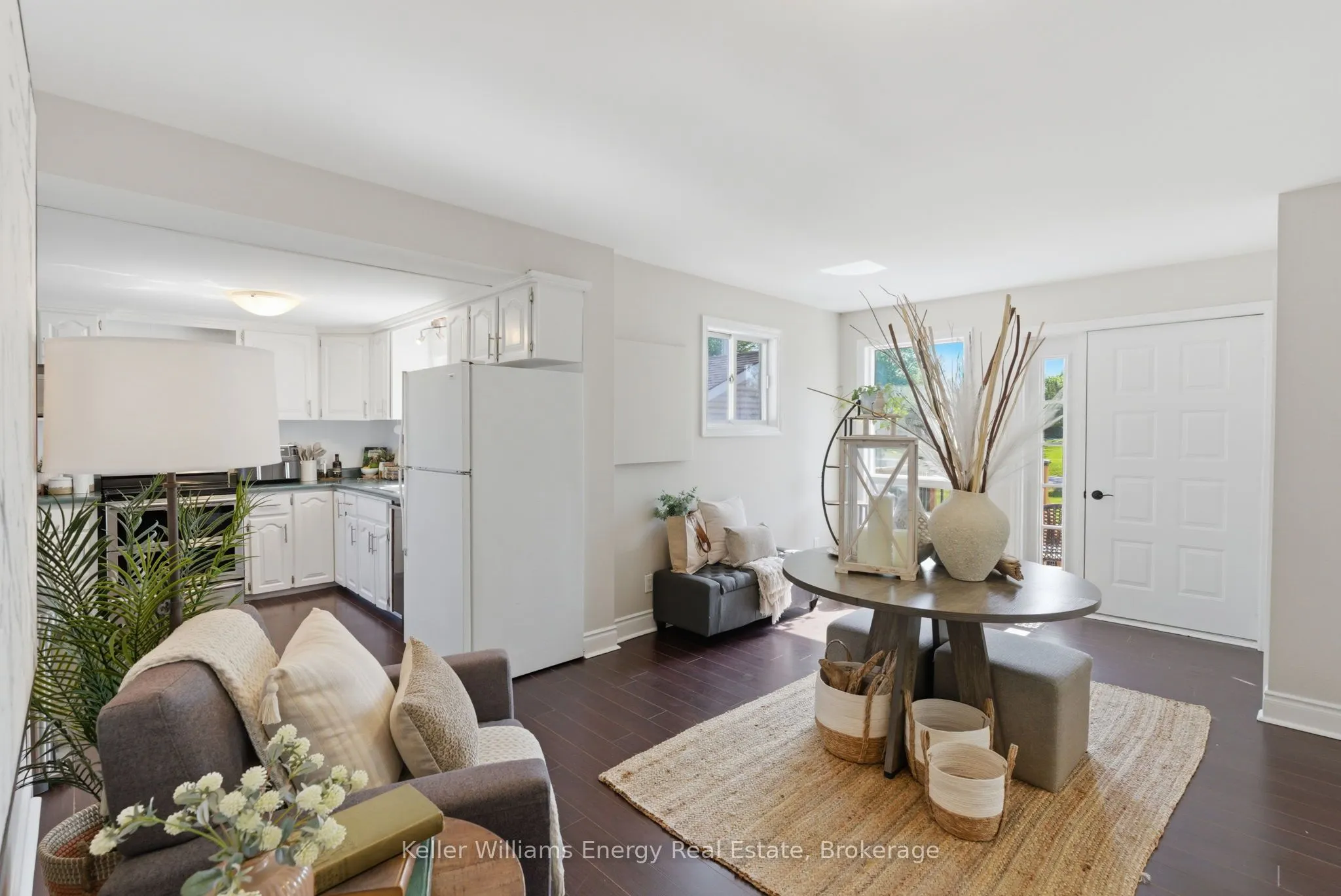 67 Edgewood Crescent
