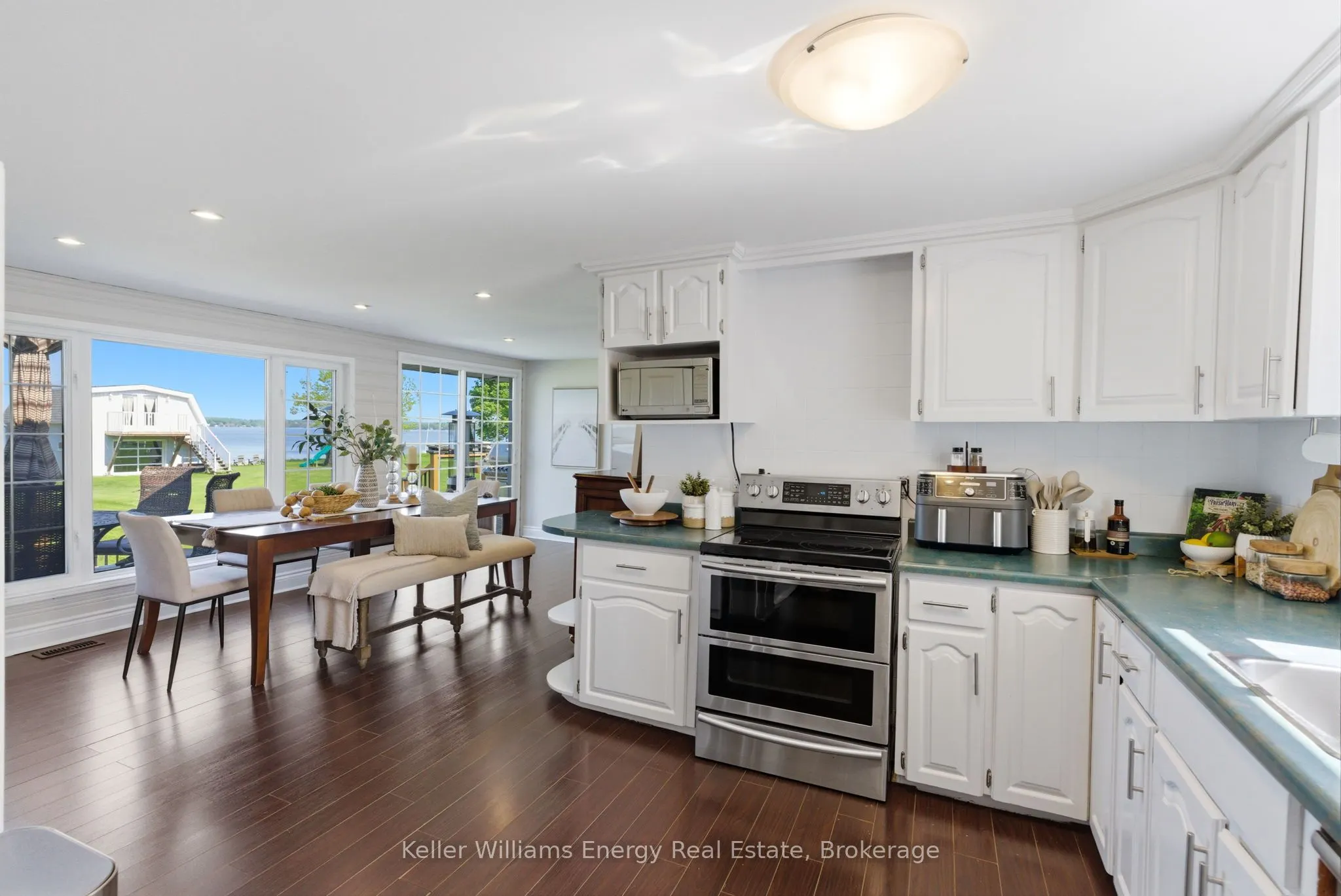 67 Edgewood Crescent