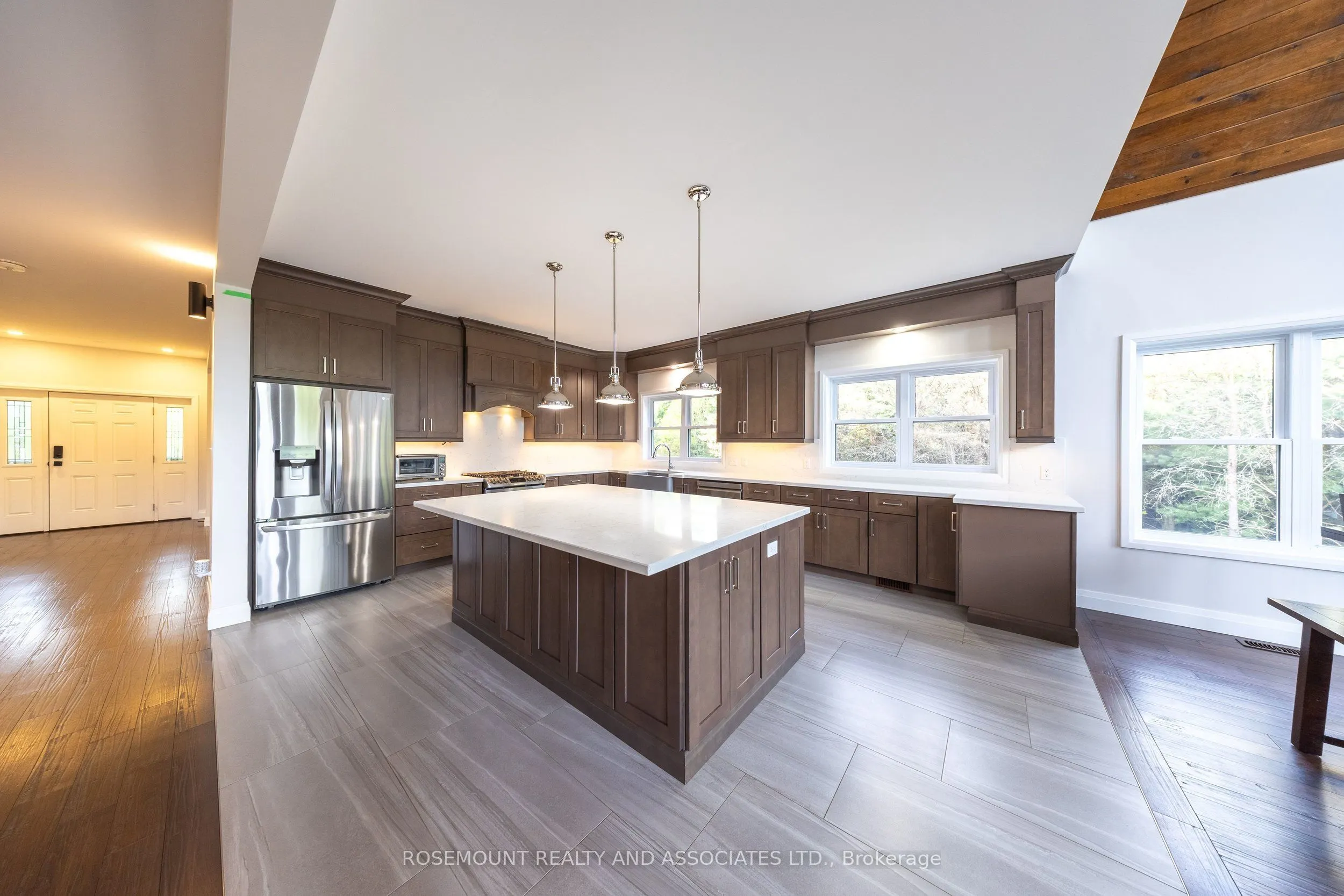 3831 Reid Road