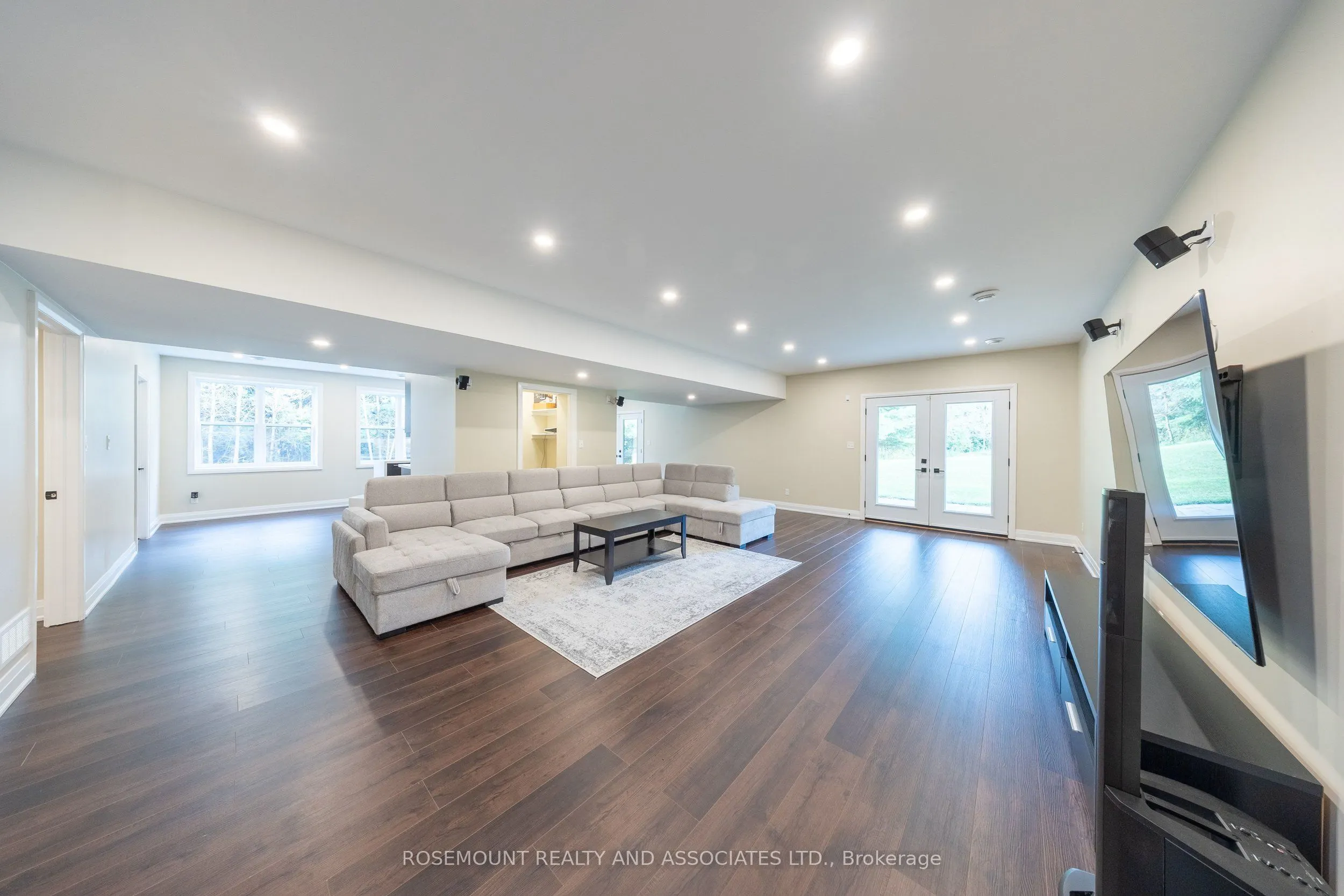 3831 Reid Road