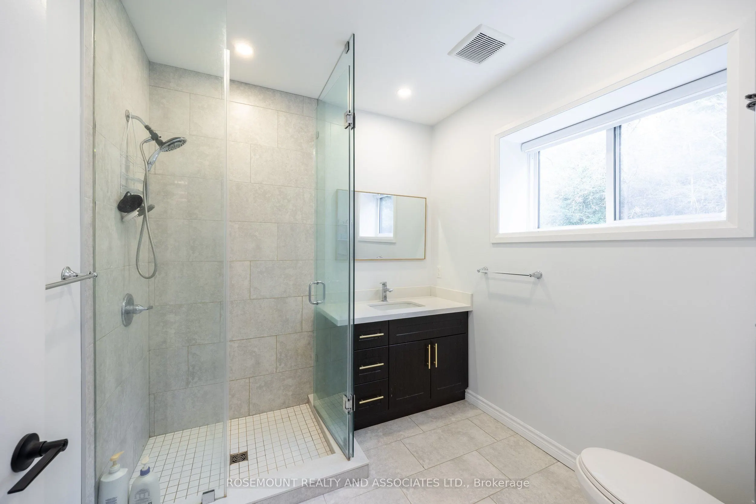 3831 Reid Road