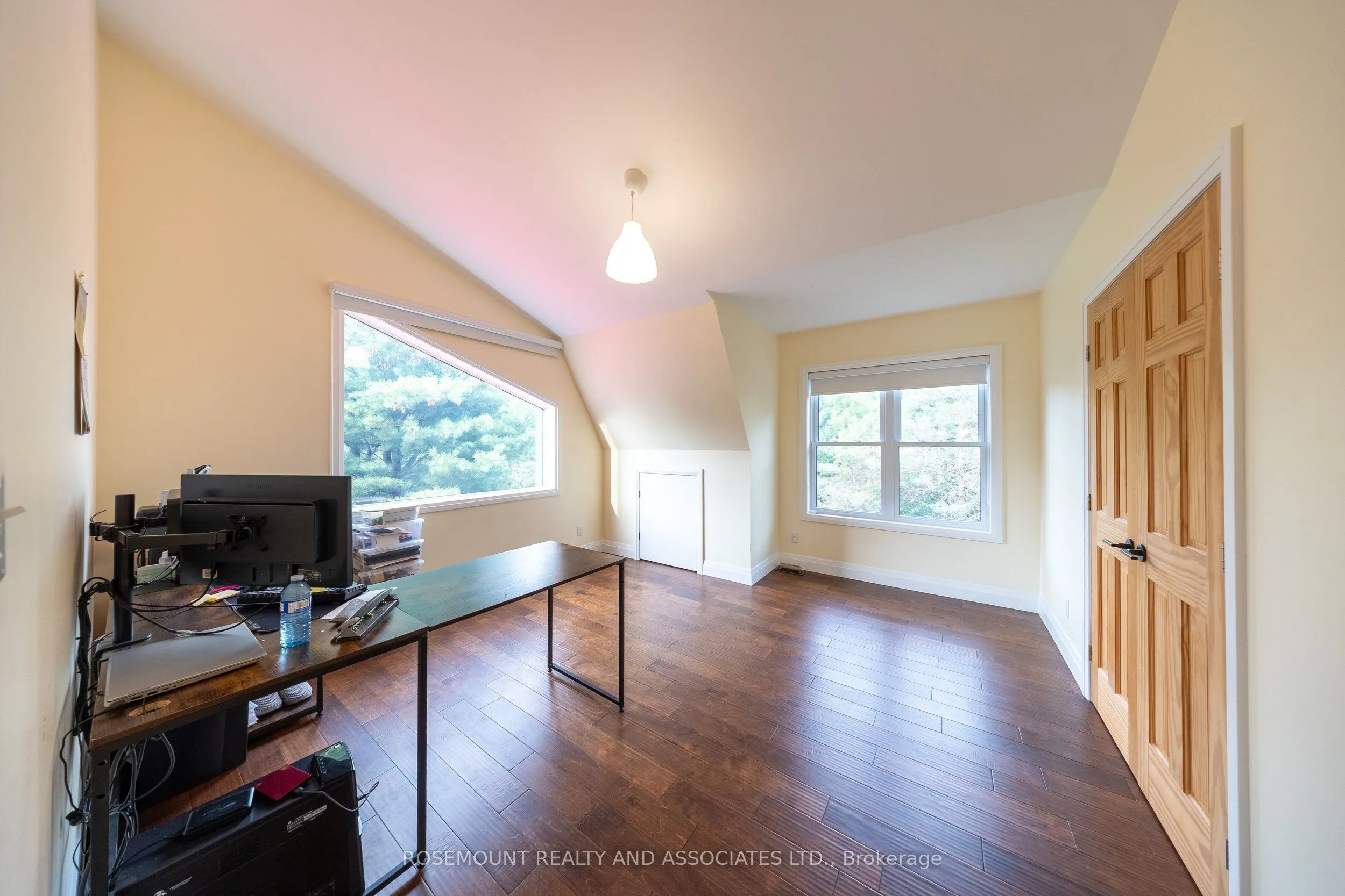 3831 Reid Road