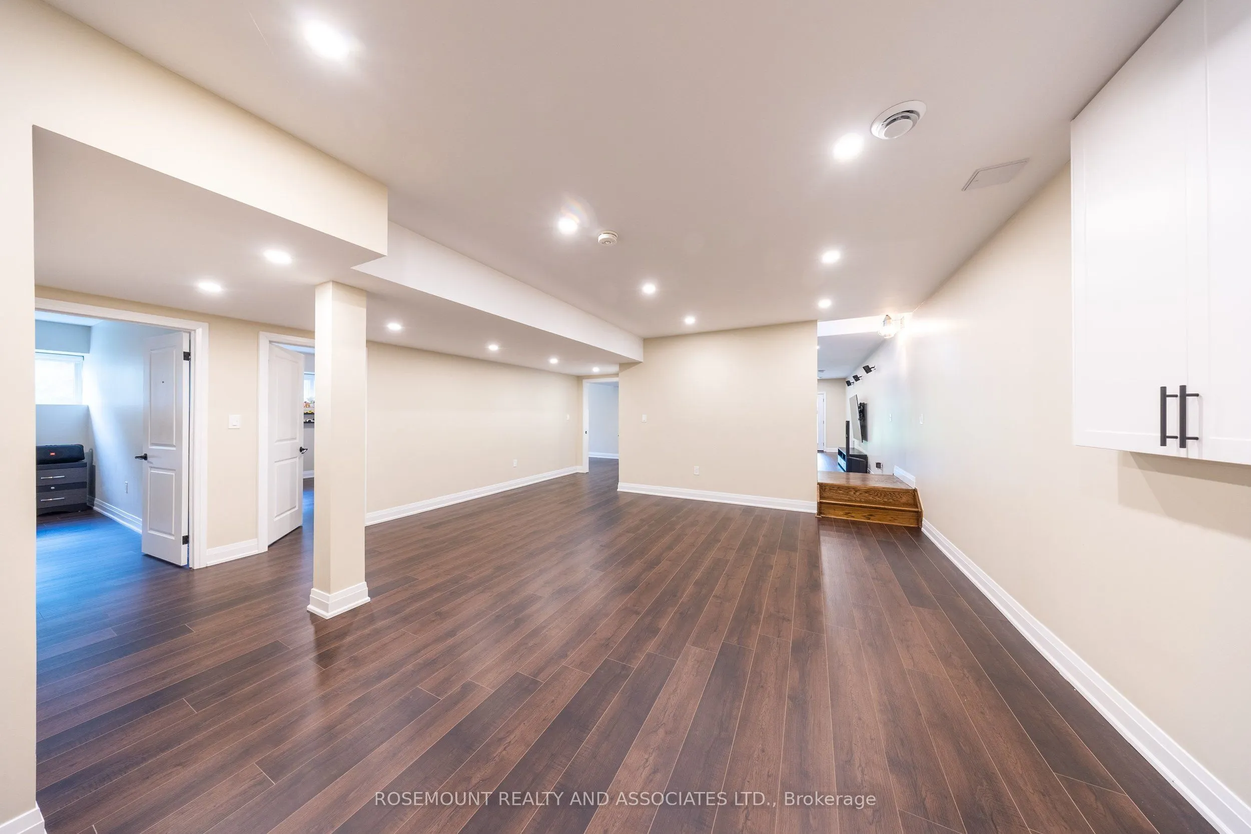 3831 Reid Road