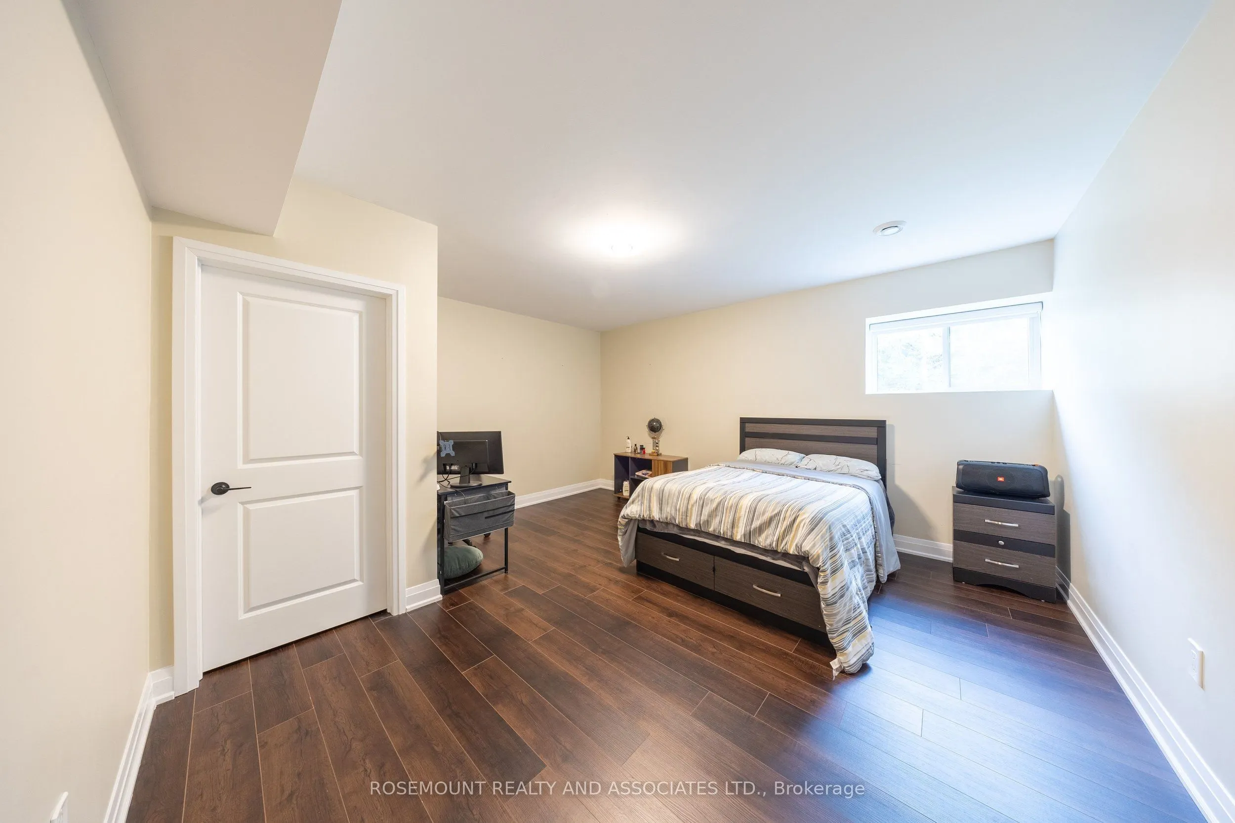 3831 Reid Road