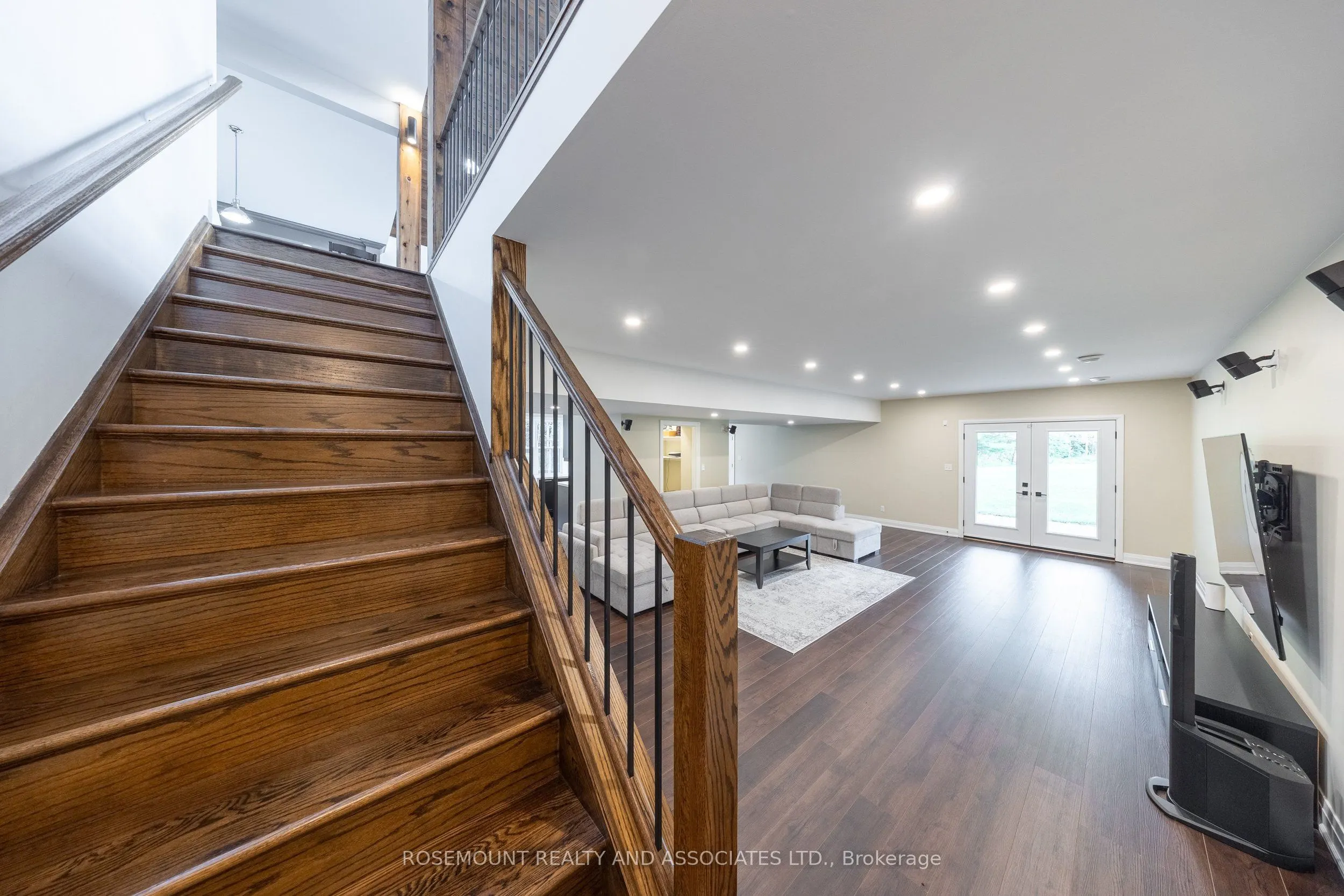 3831 Reid Road