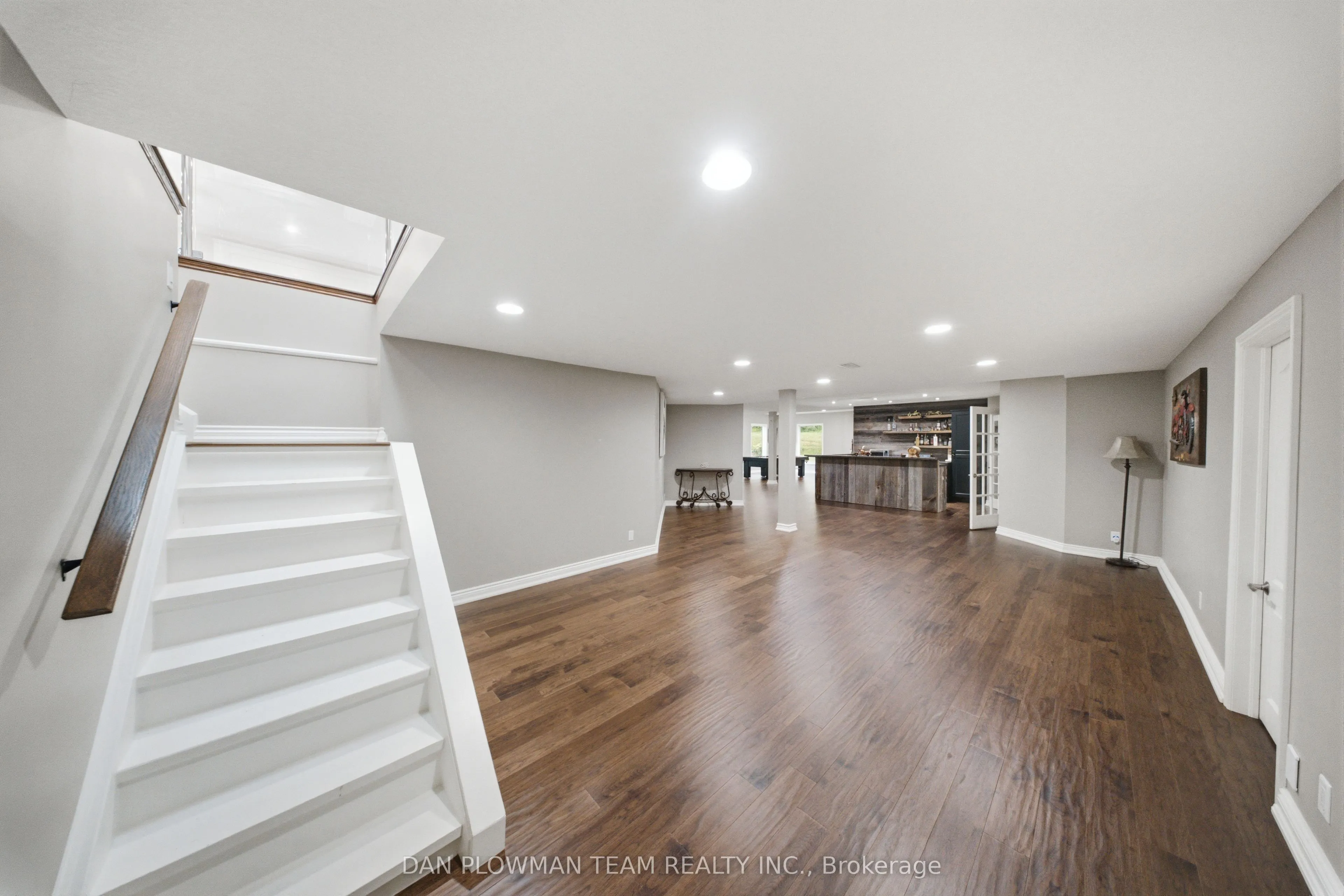 64 Woodbridge Circle