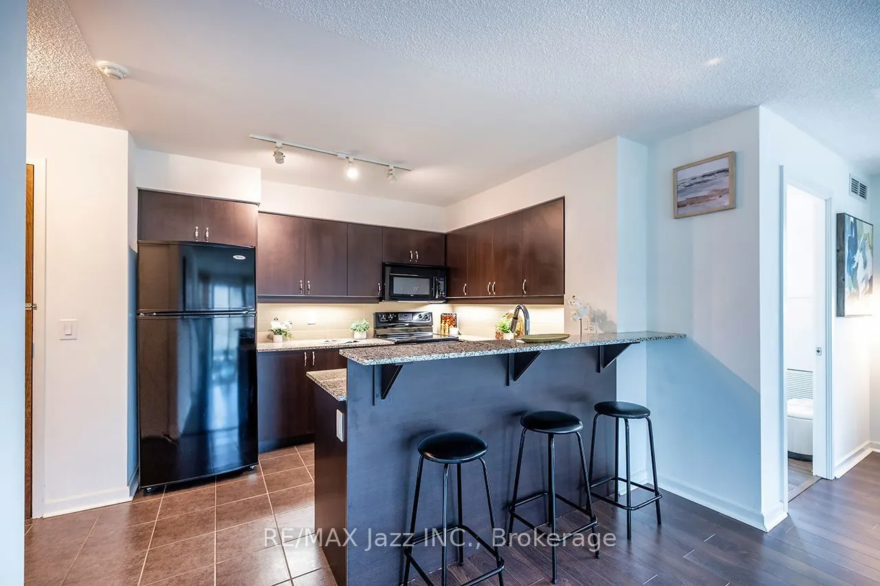 1235 Bayly Street #212