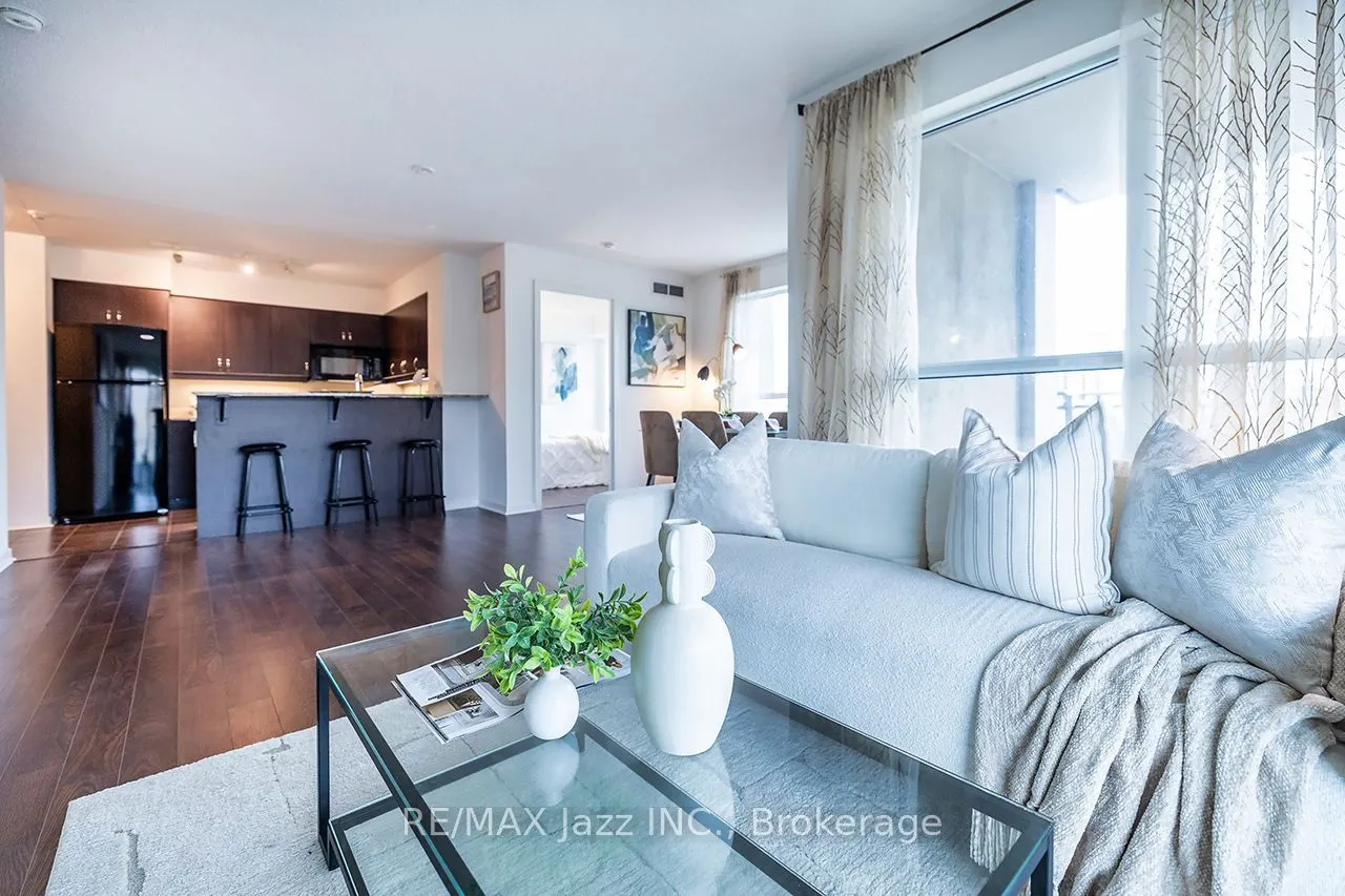 1235 Bayly Street #212