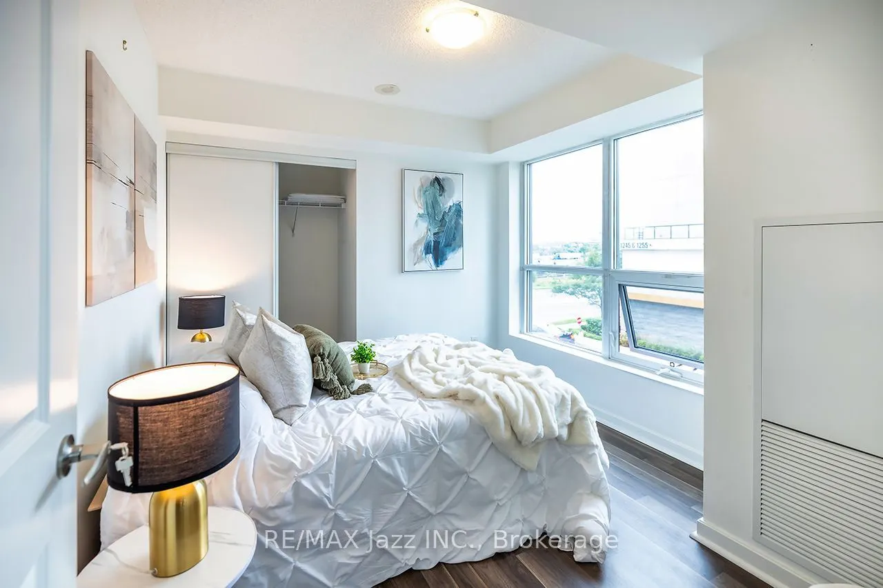 1235 Bayly Street #212