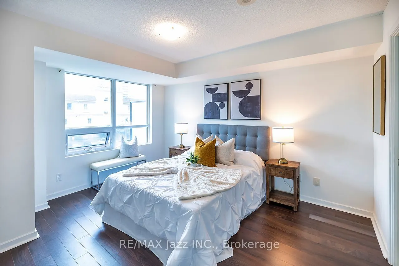 1235 Bayly Street #212