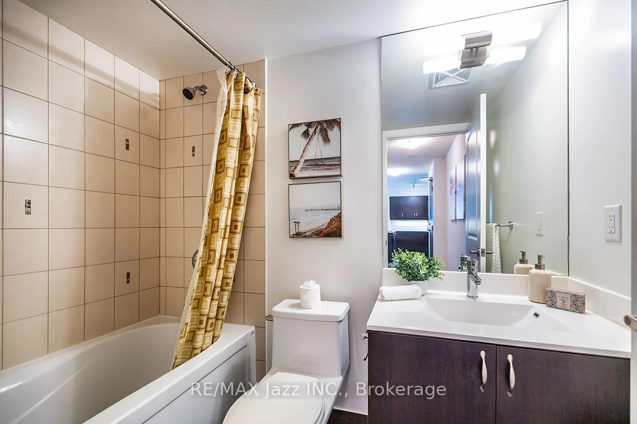 1235 Bayly Street #212
