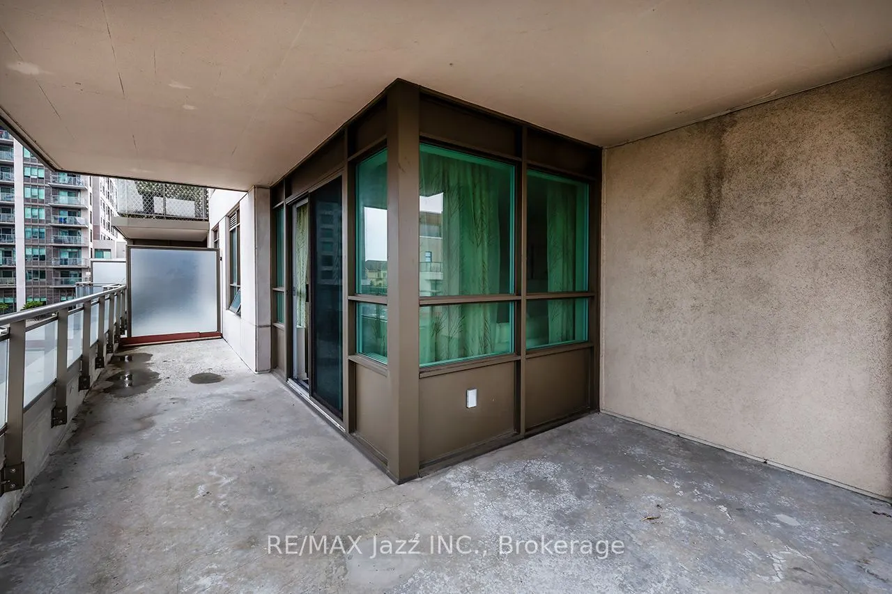 1235 Bayly Street #212
