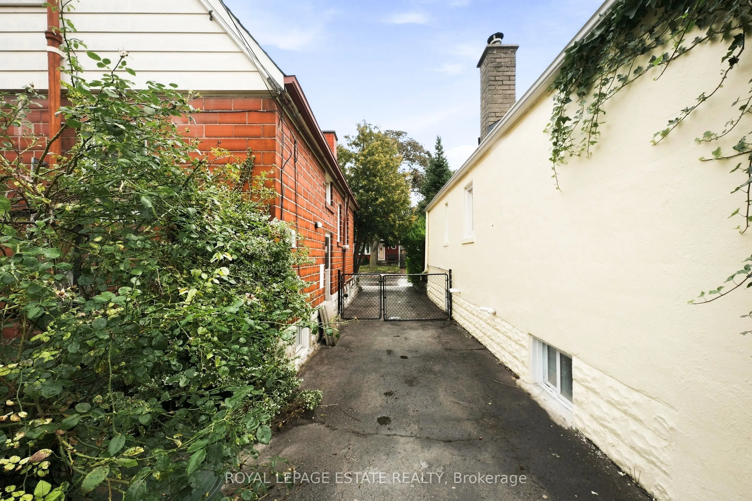 72 Manderley Drive