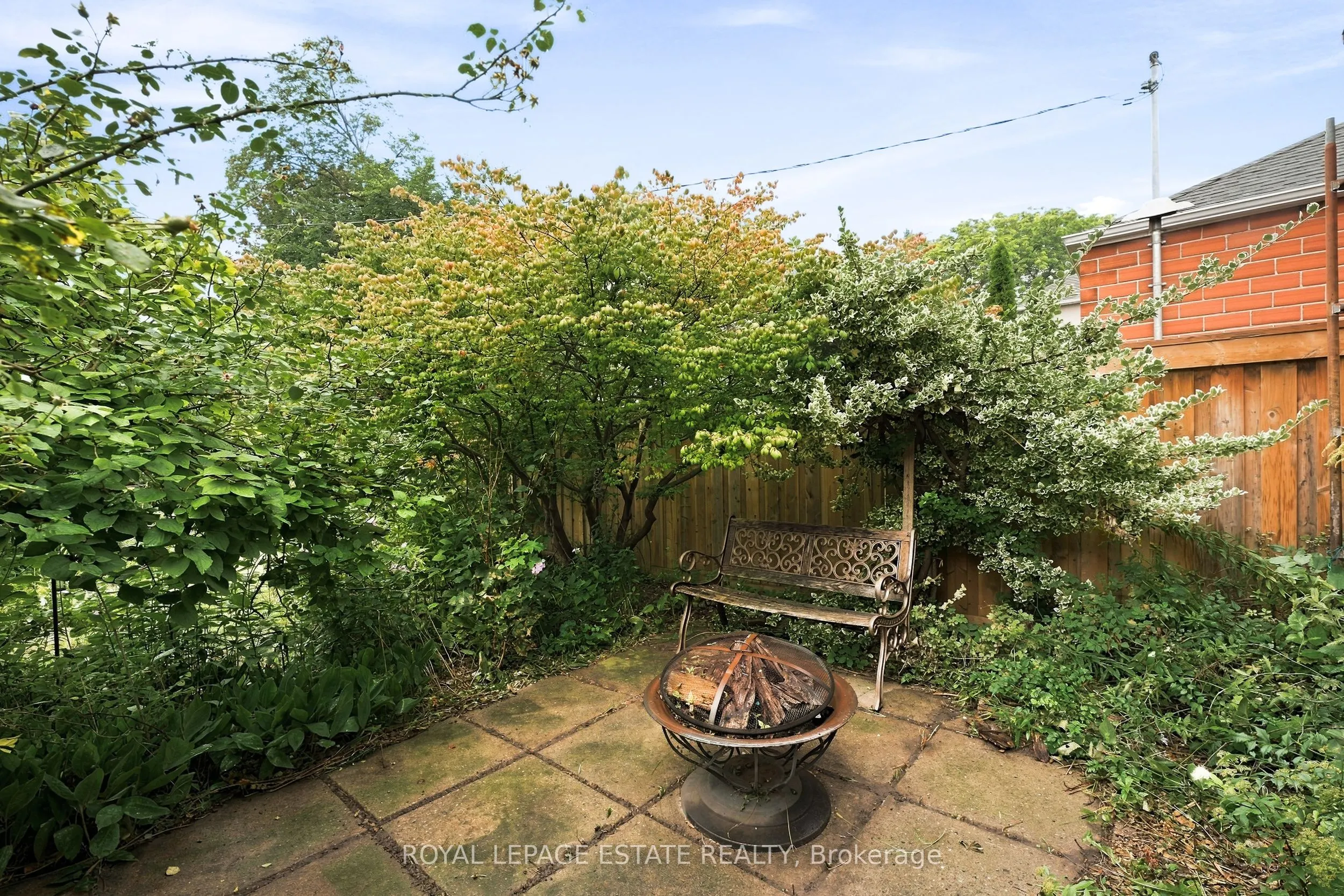 72 Manderley Drive