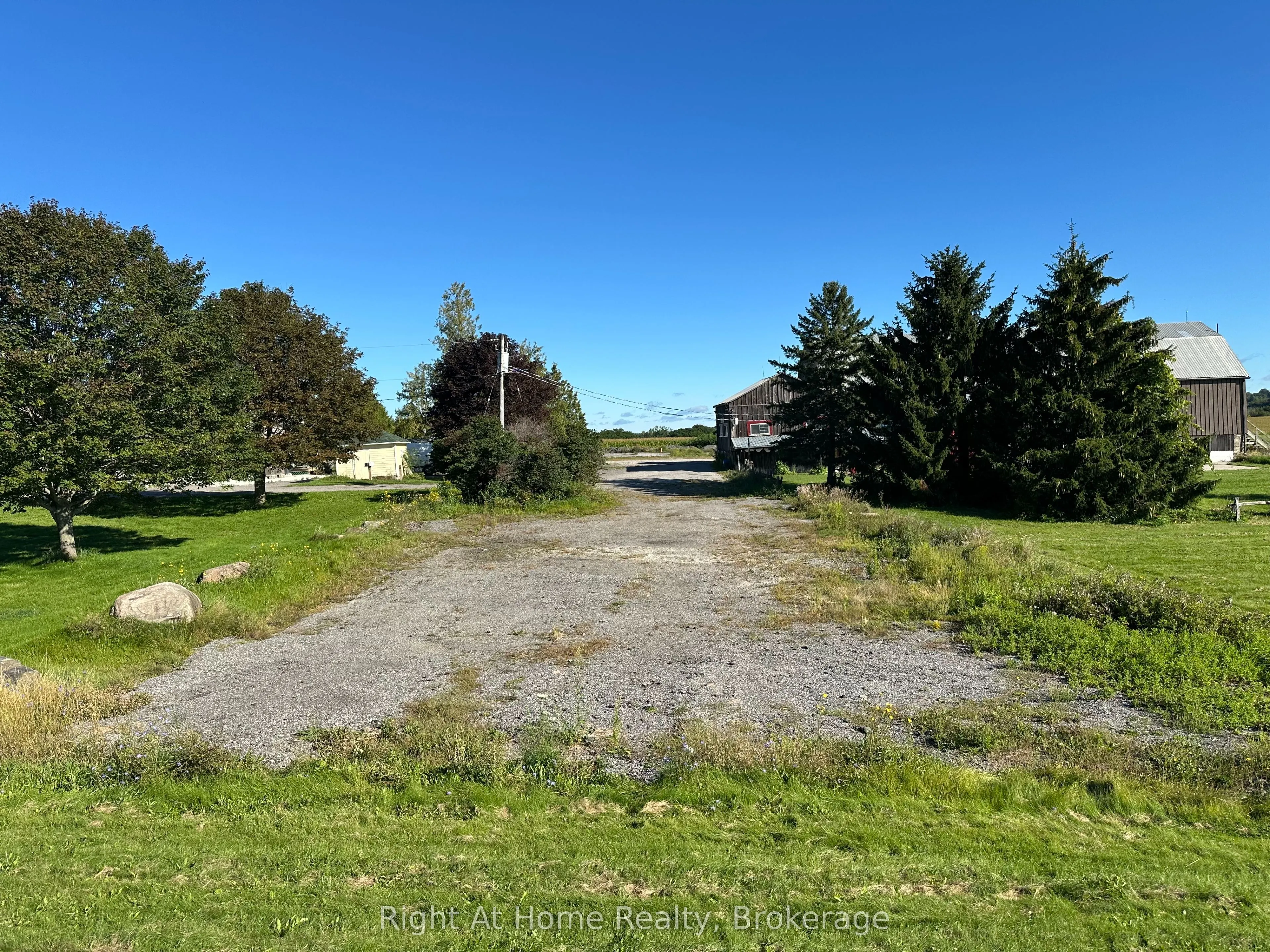 2885 Altona Road #Yard
