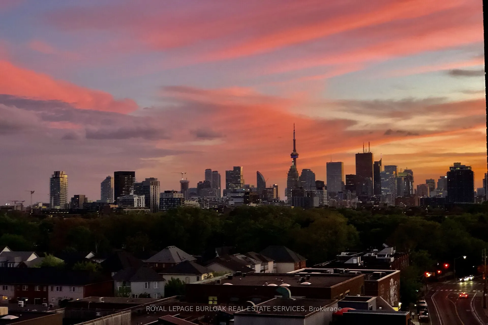 1201 Dundas Street E #902