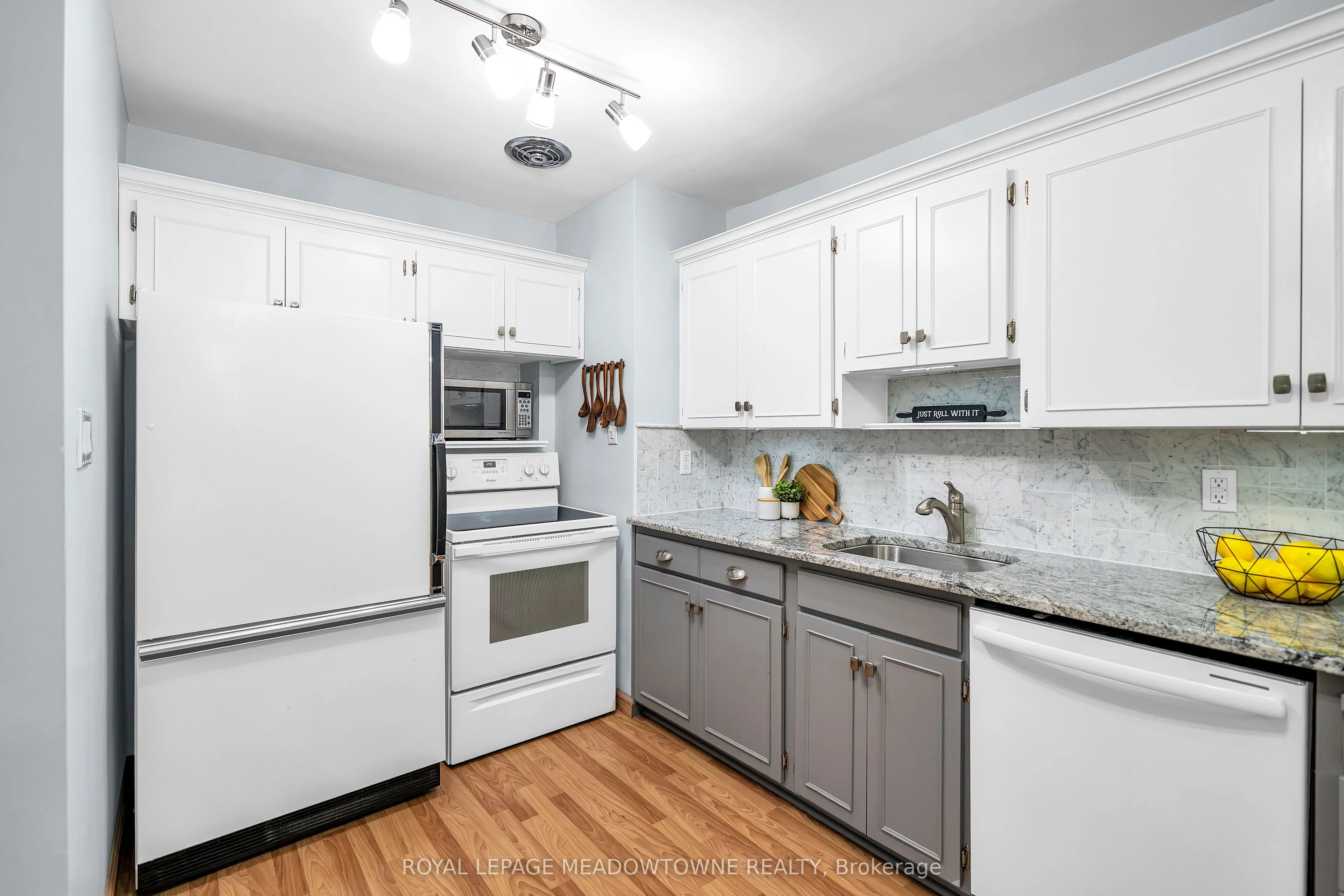 48 Garside Avenue