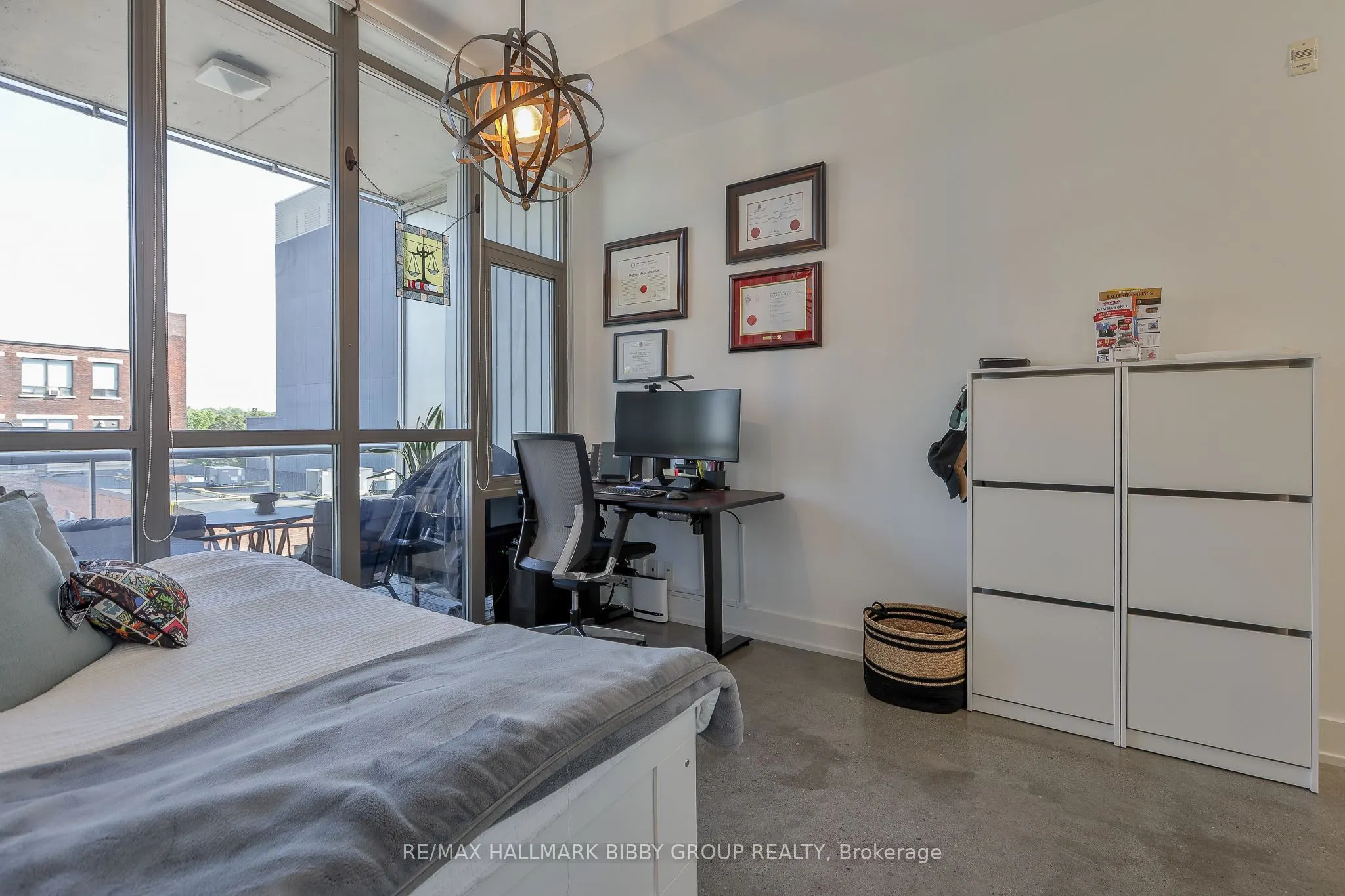 625 Queen Street E #409