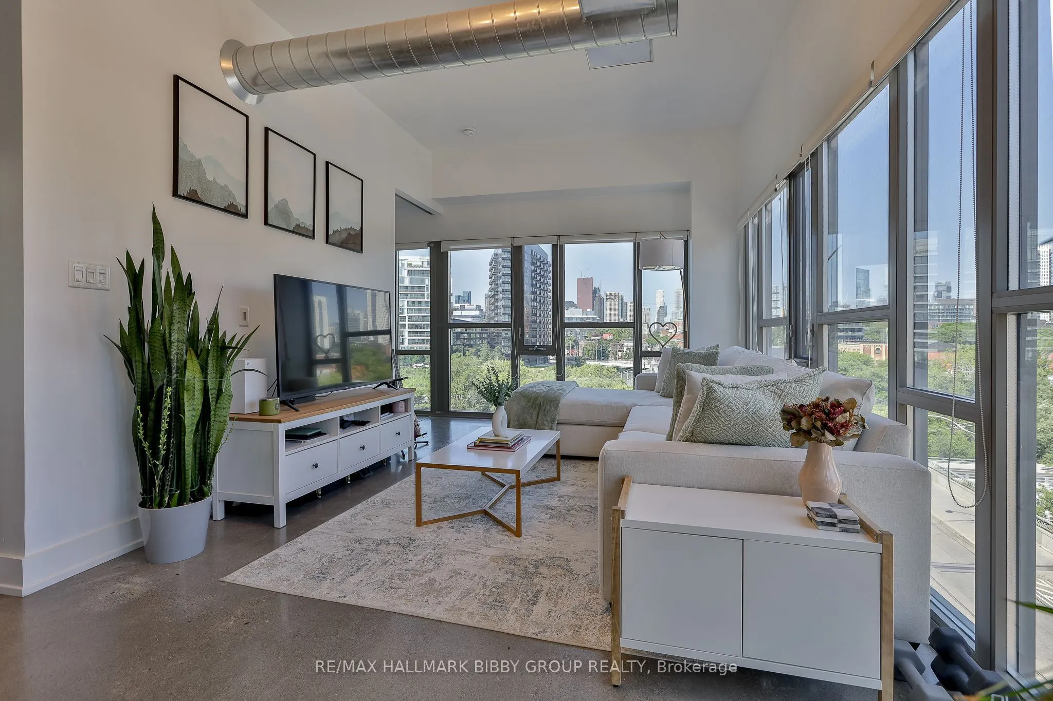 625 Queen Street E #409
