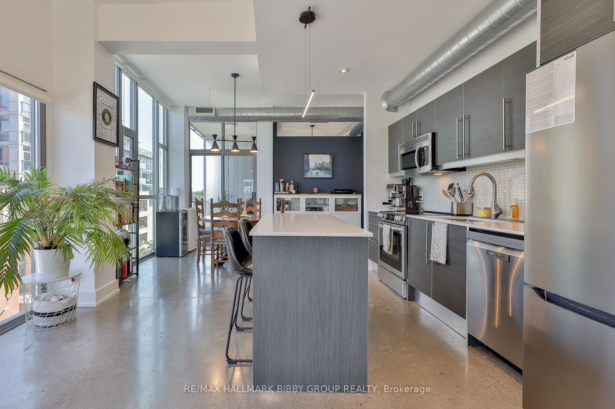 625 Queen Street E #409