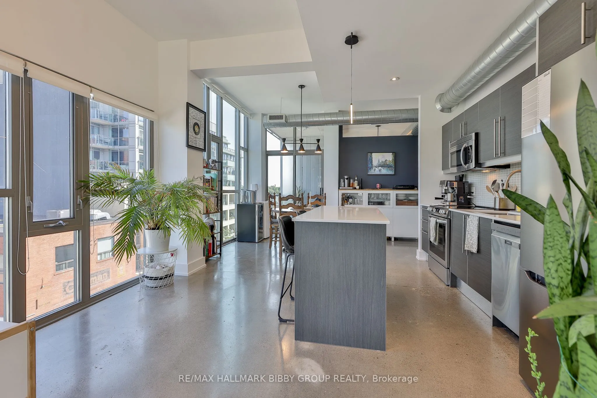 625 Queen Street E #409