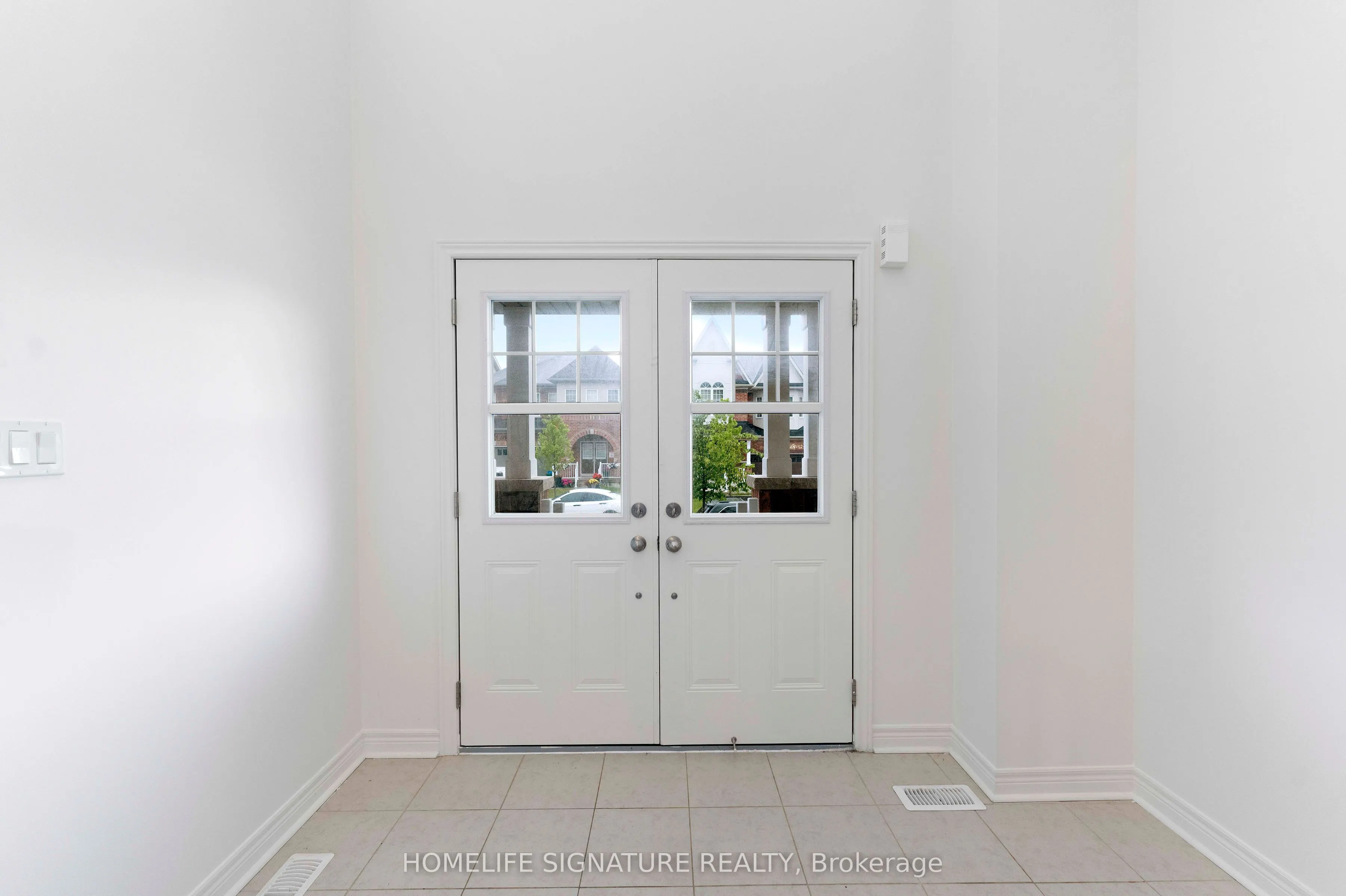 1211 Drinkle Crescent