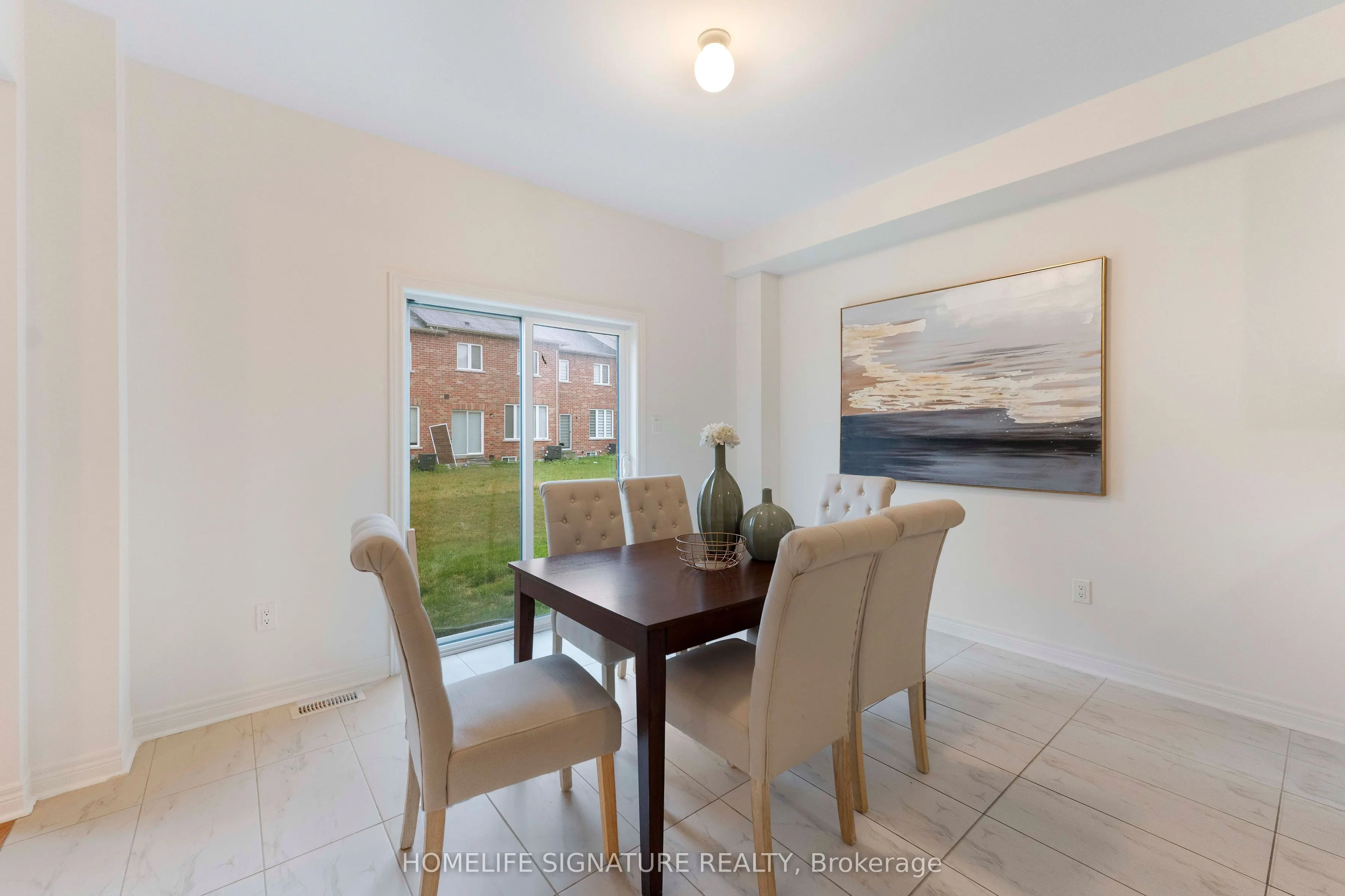 1211 Drinkle Crescent