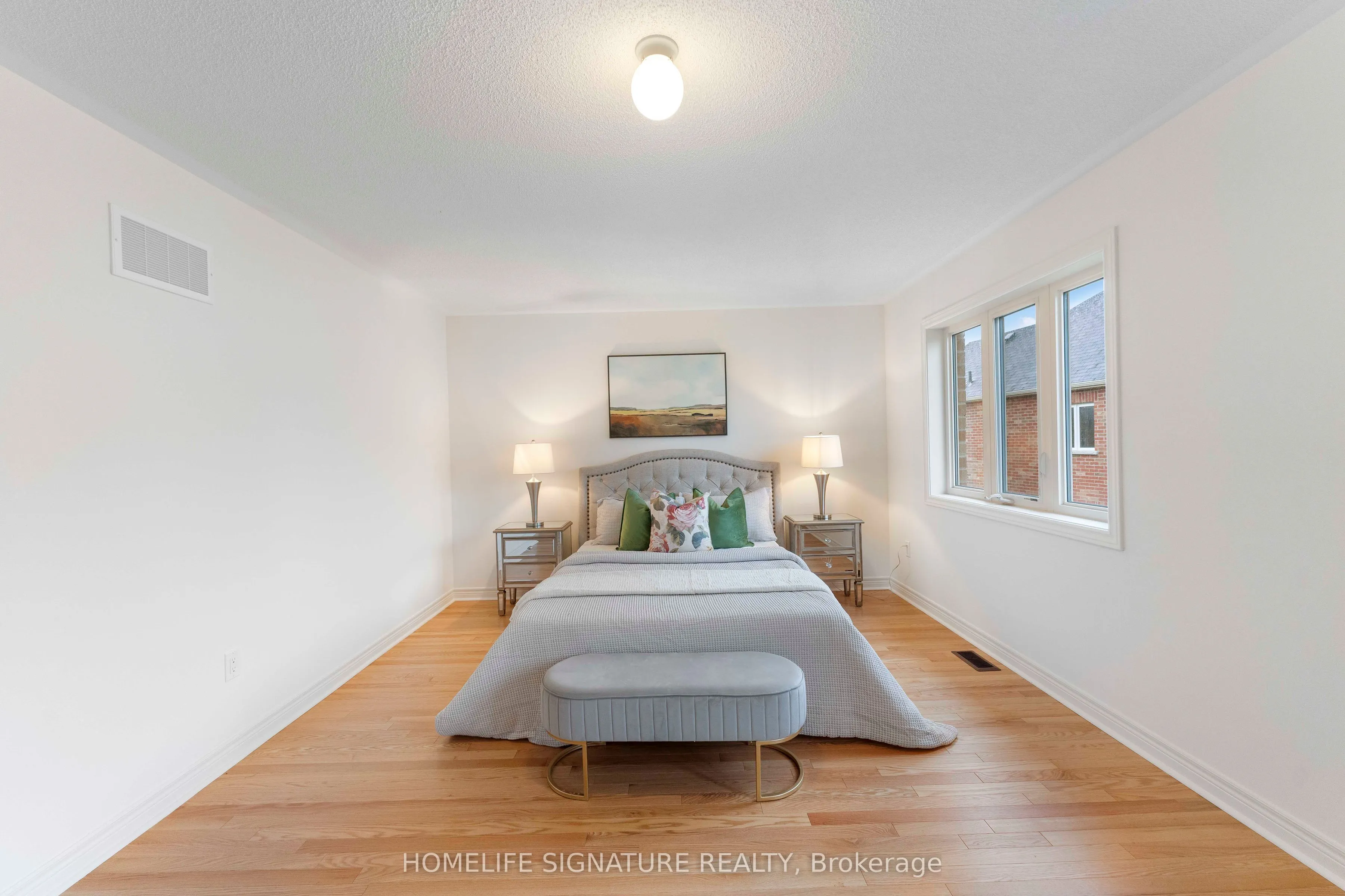 1211 Drinkle Crescent