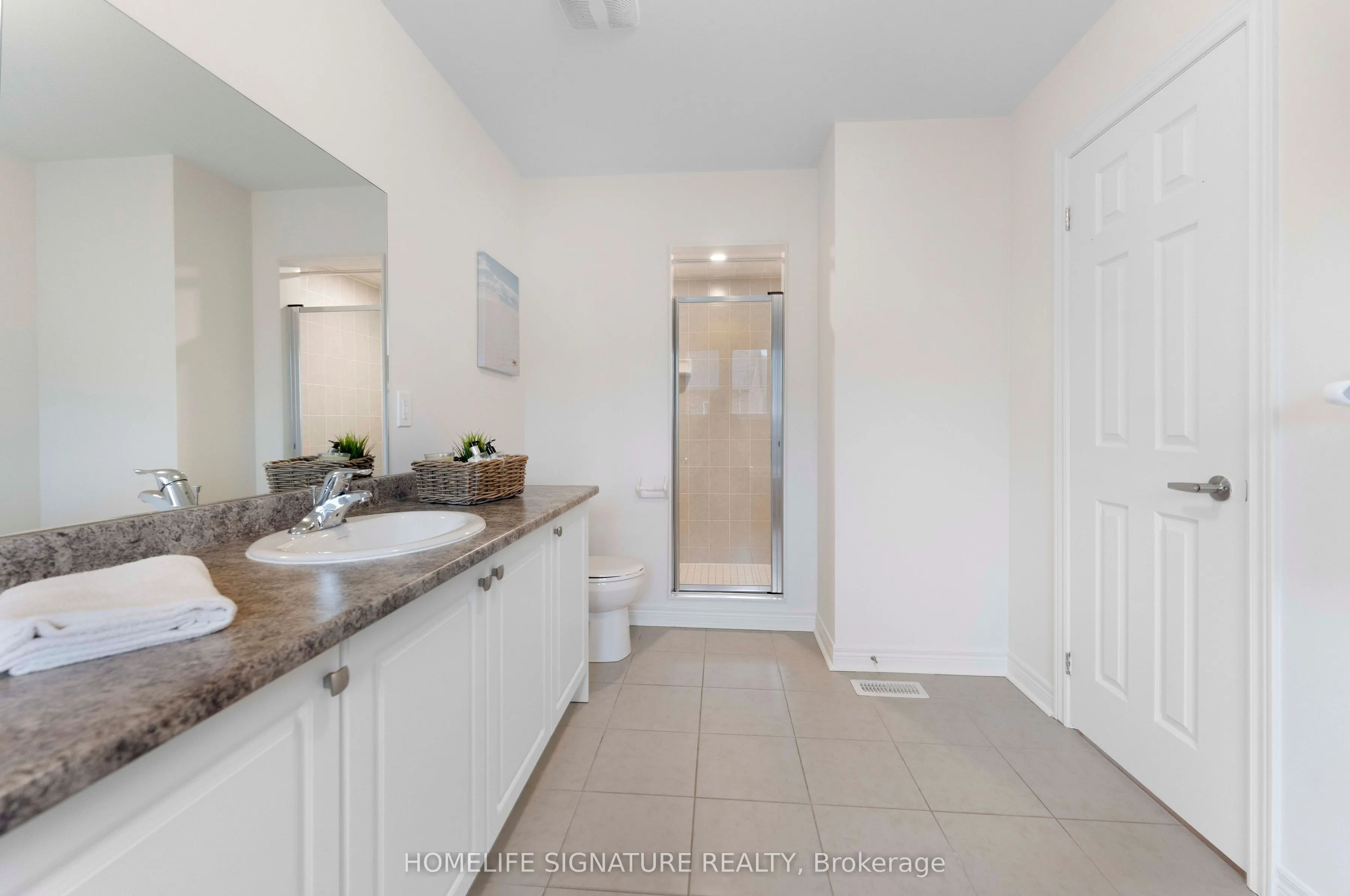 1211 Drinkle Crescent