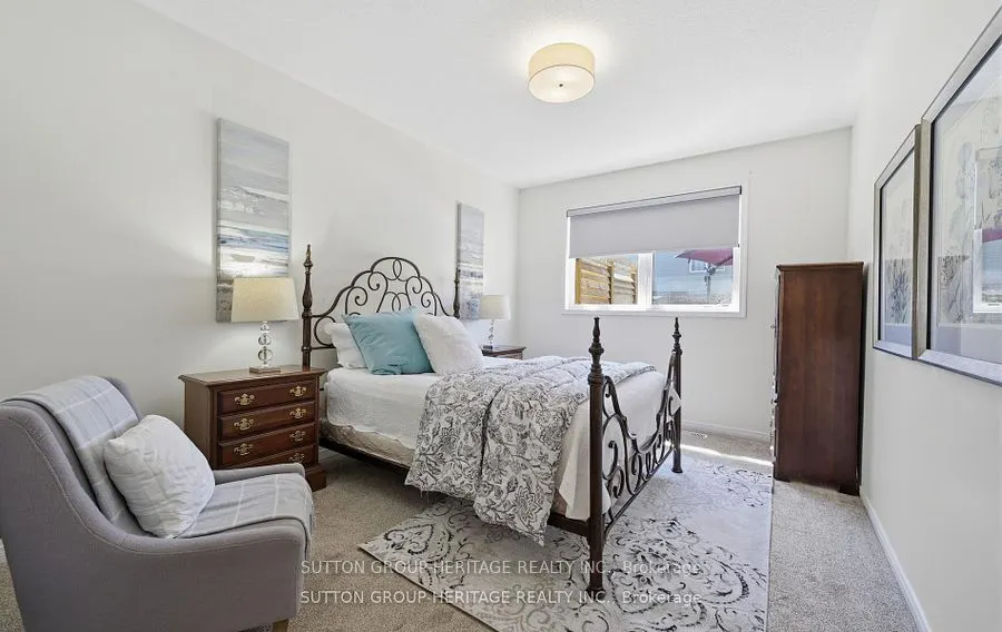 19 Northglen Boulevard