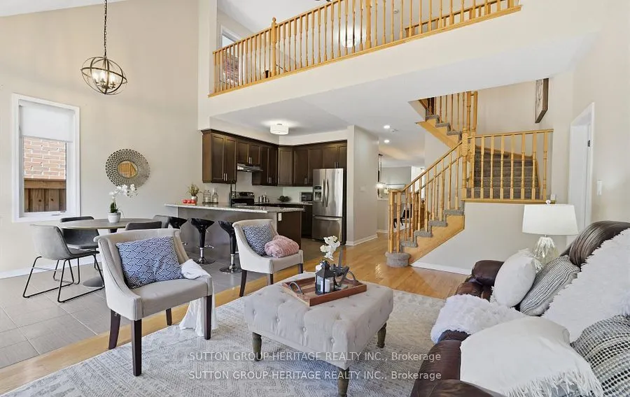 19 Northglen Boulevard