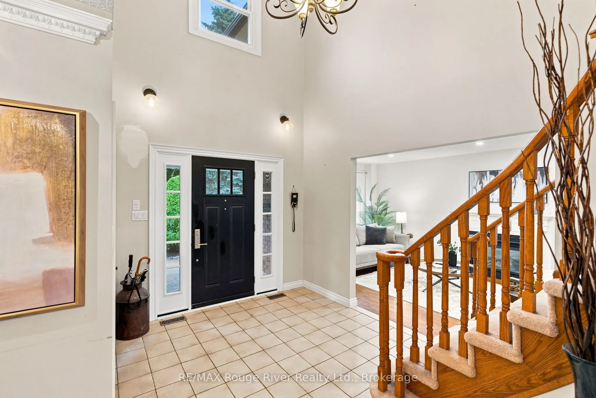 7 Lyndhurst Crescent