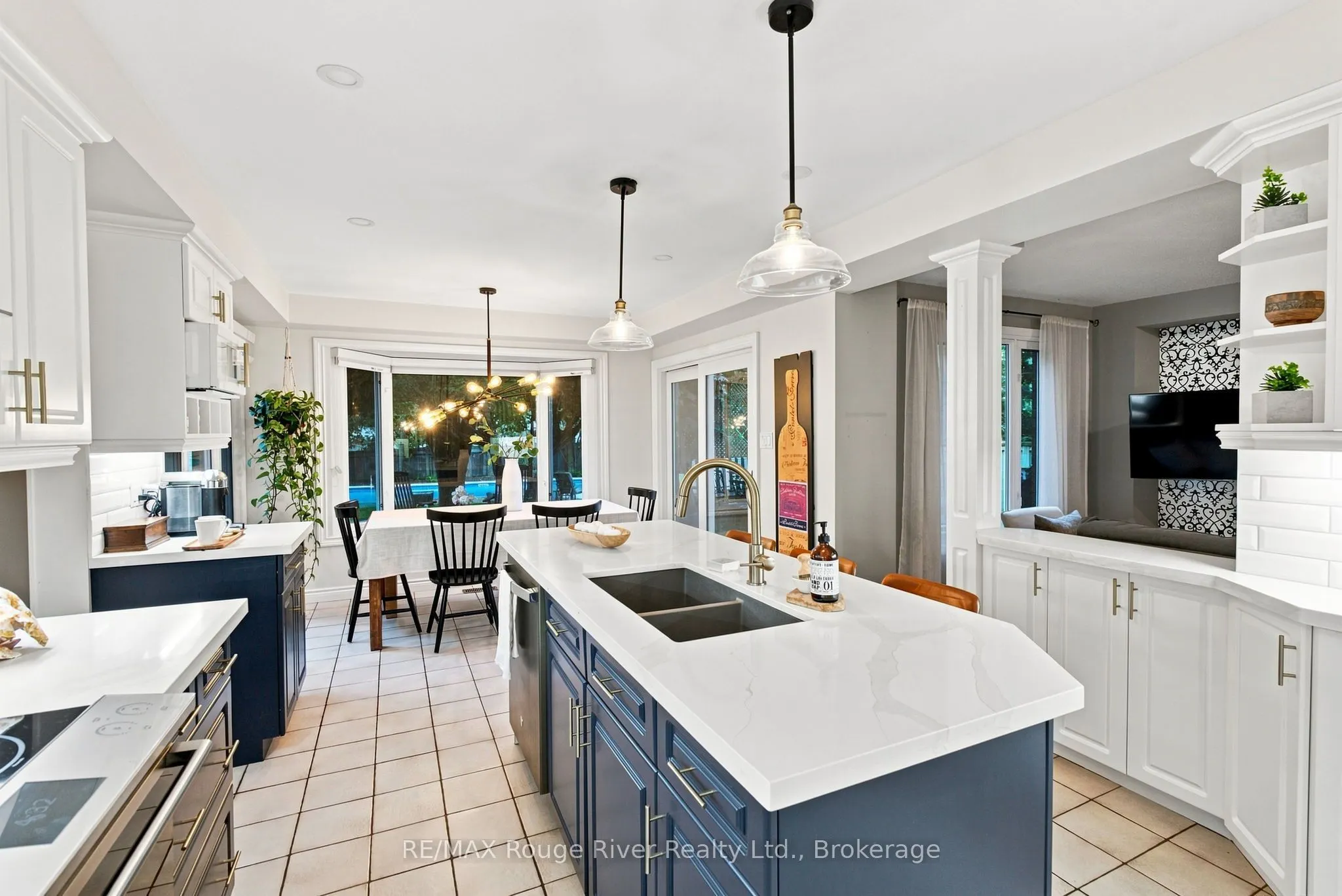 7 Lyndhurst Crescent