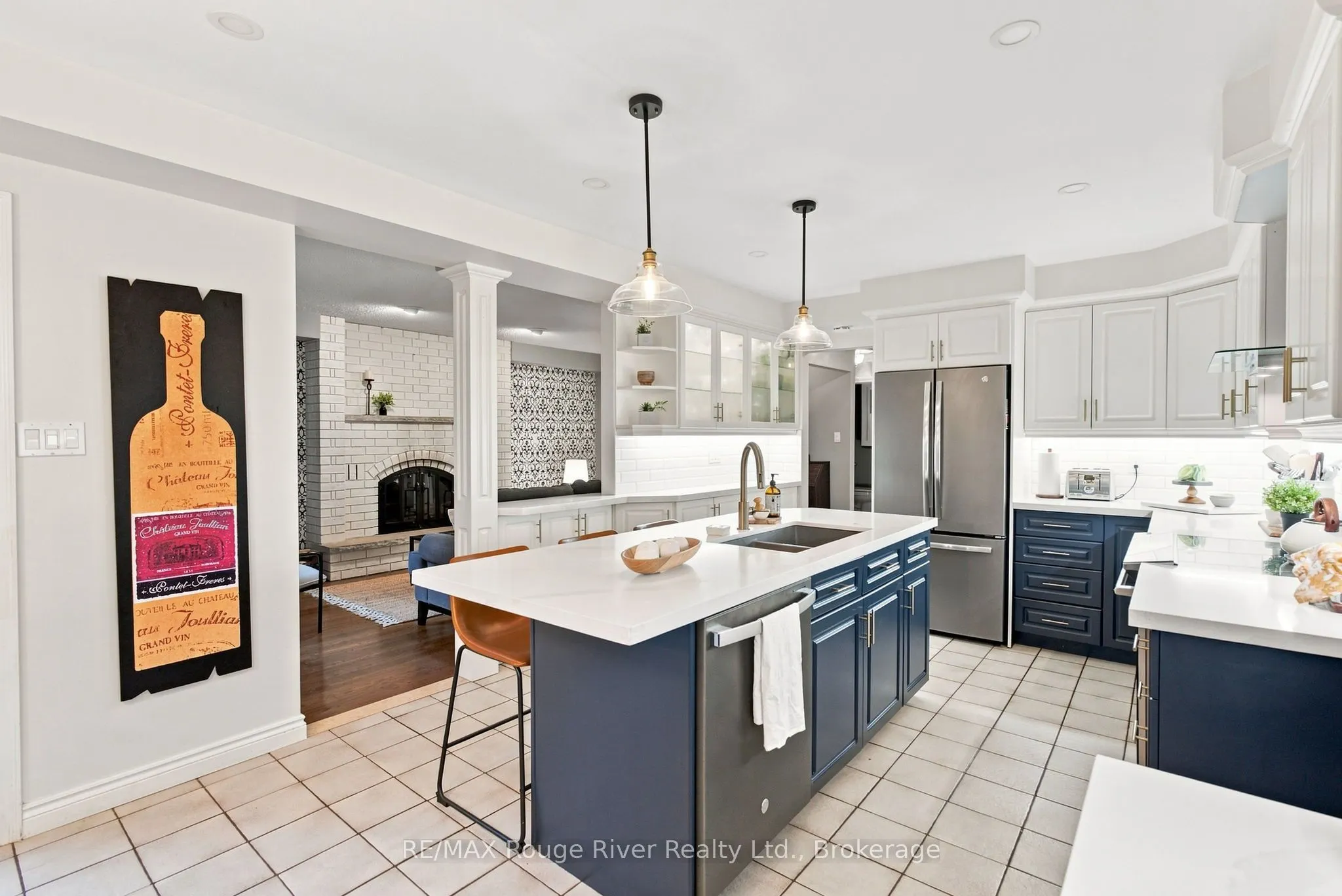 7 Lyndhurst Crescent