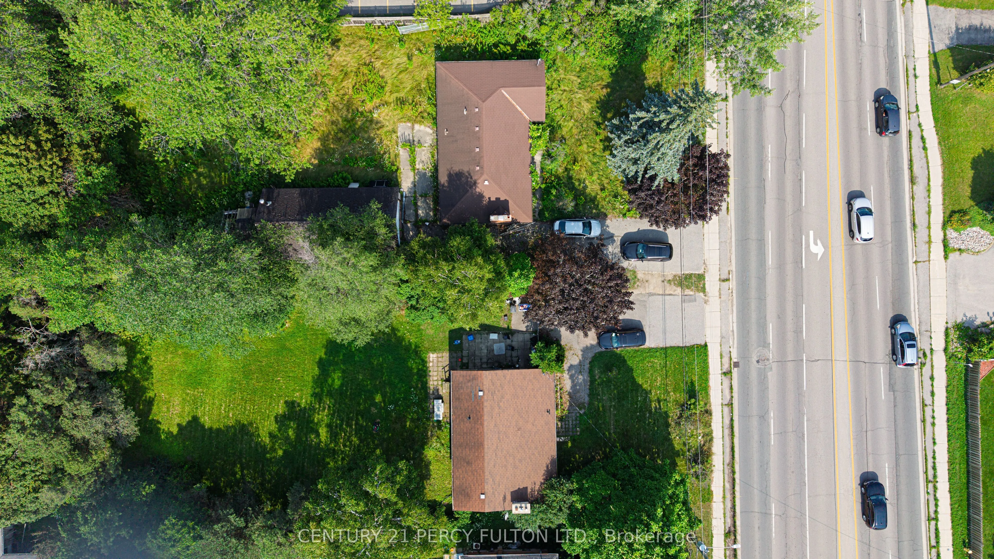 1910 Rossland Road E