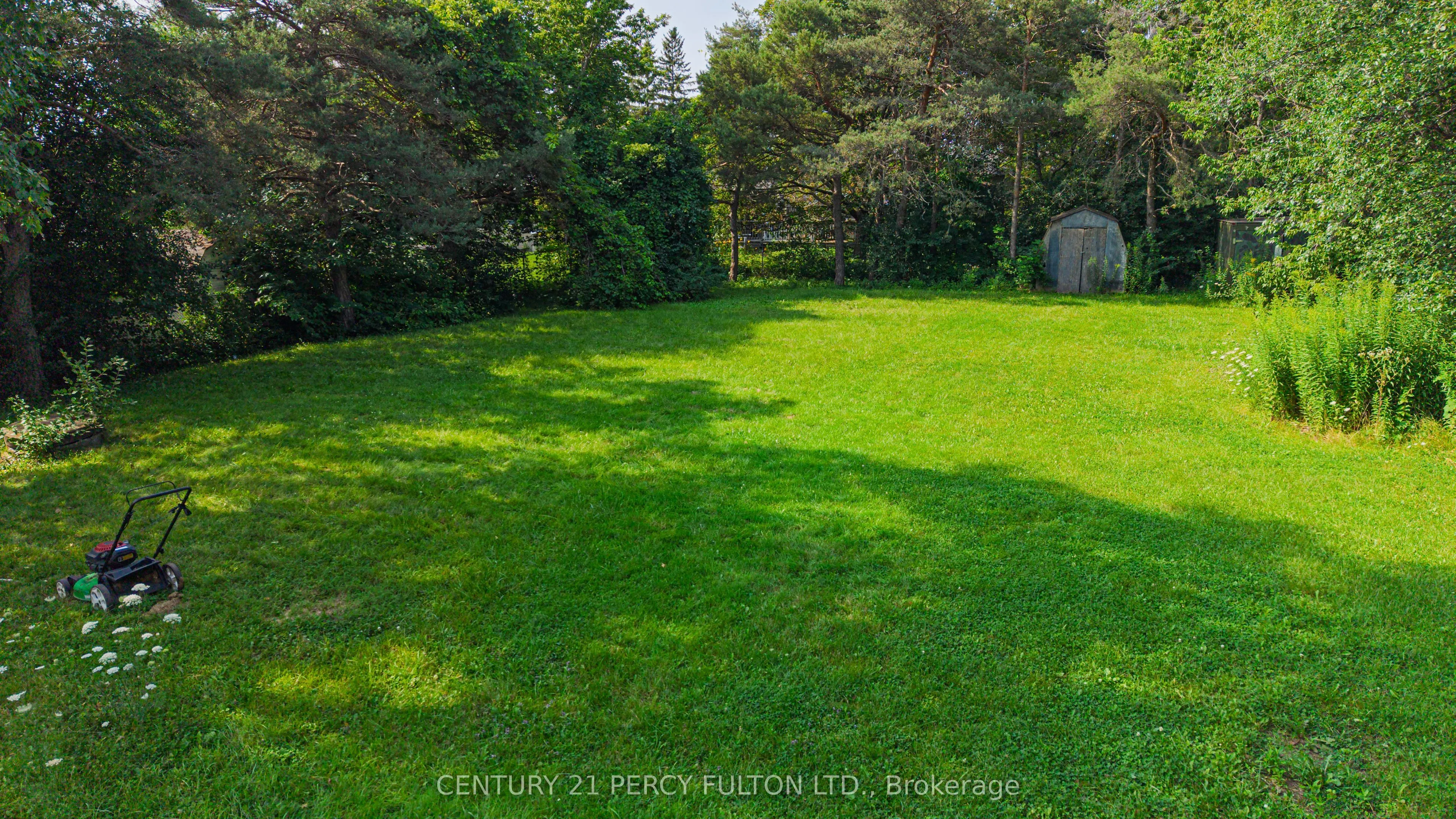 1906 Rossland Road E