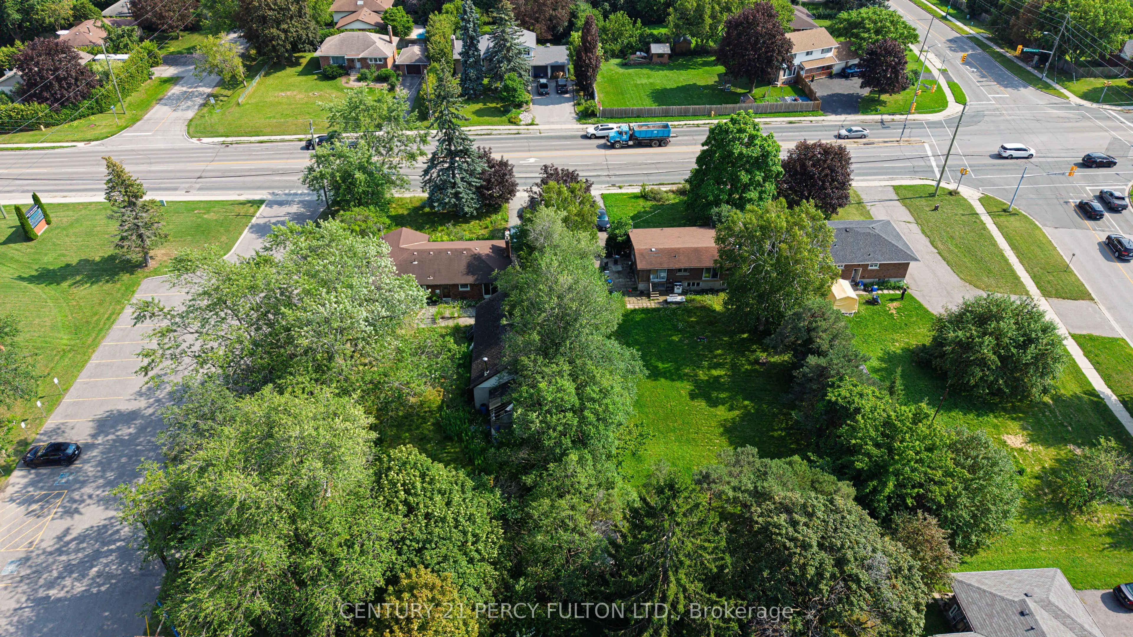 1906 Rossland Road E