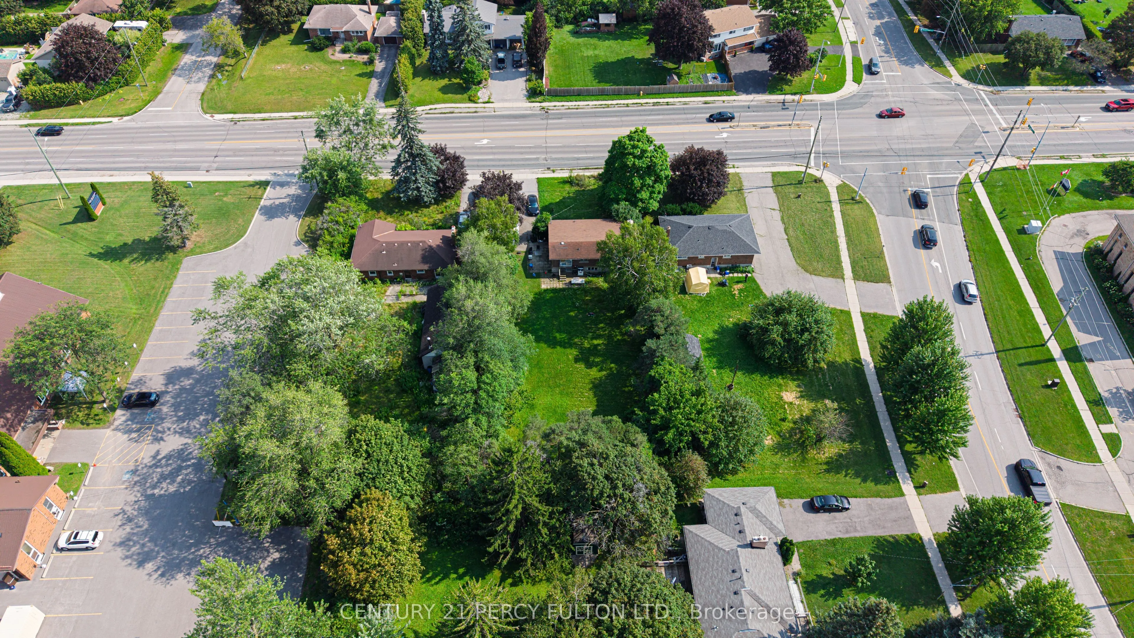 1906 Rossland Road E