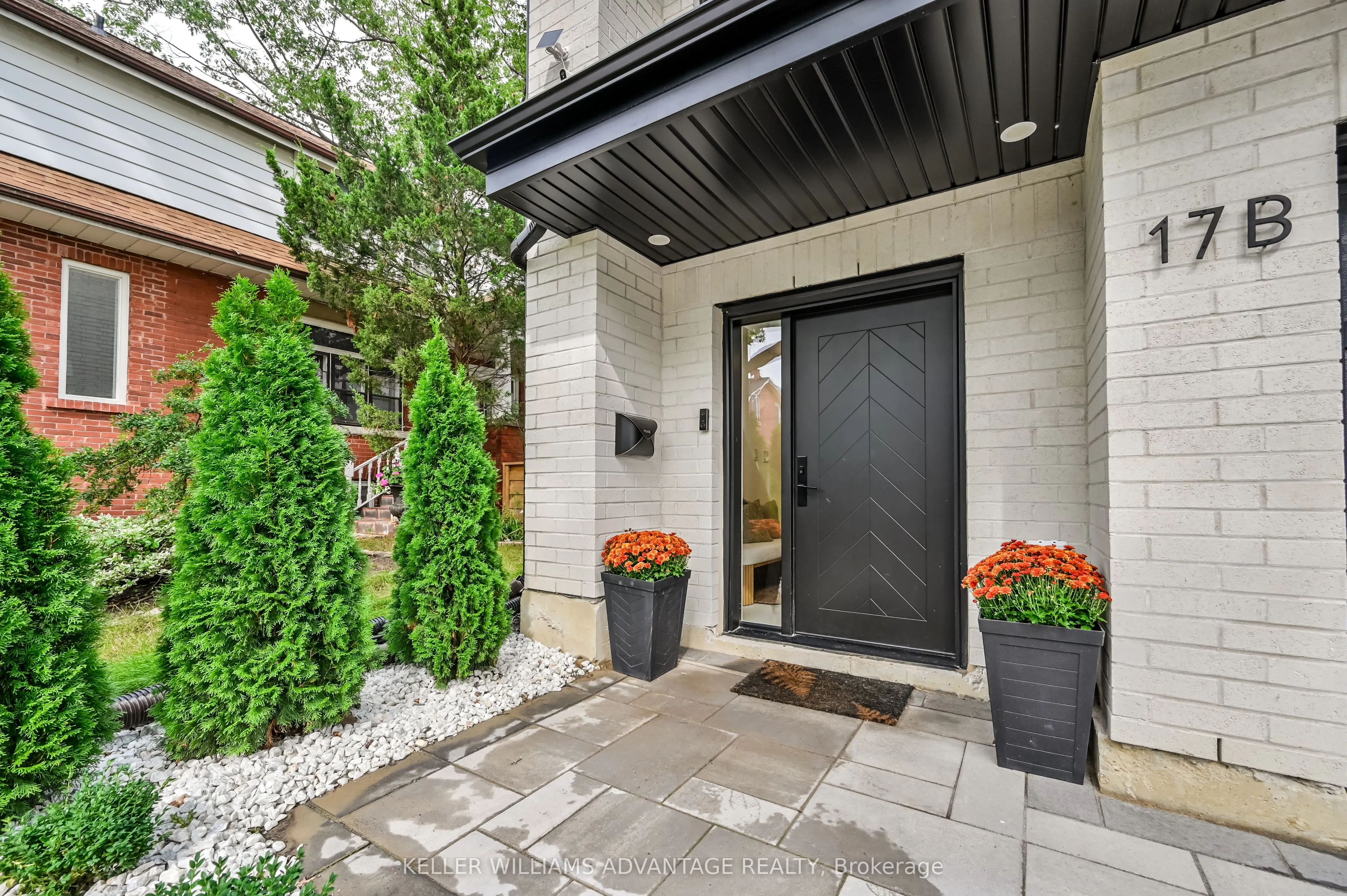 17 B Haig Avenue