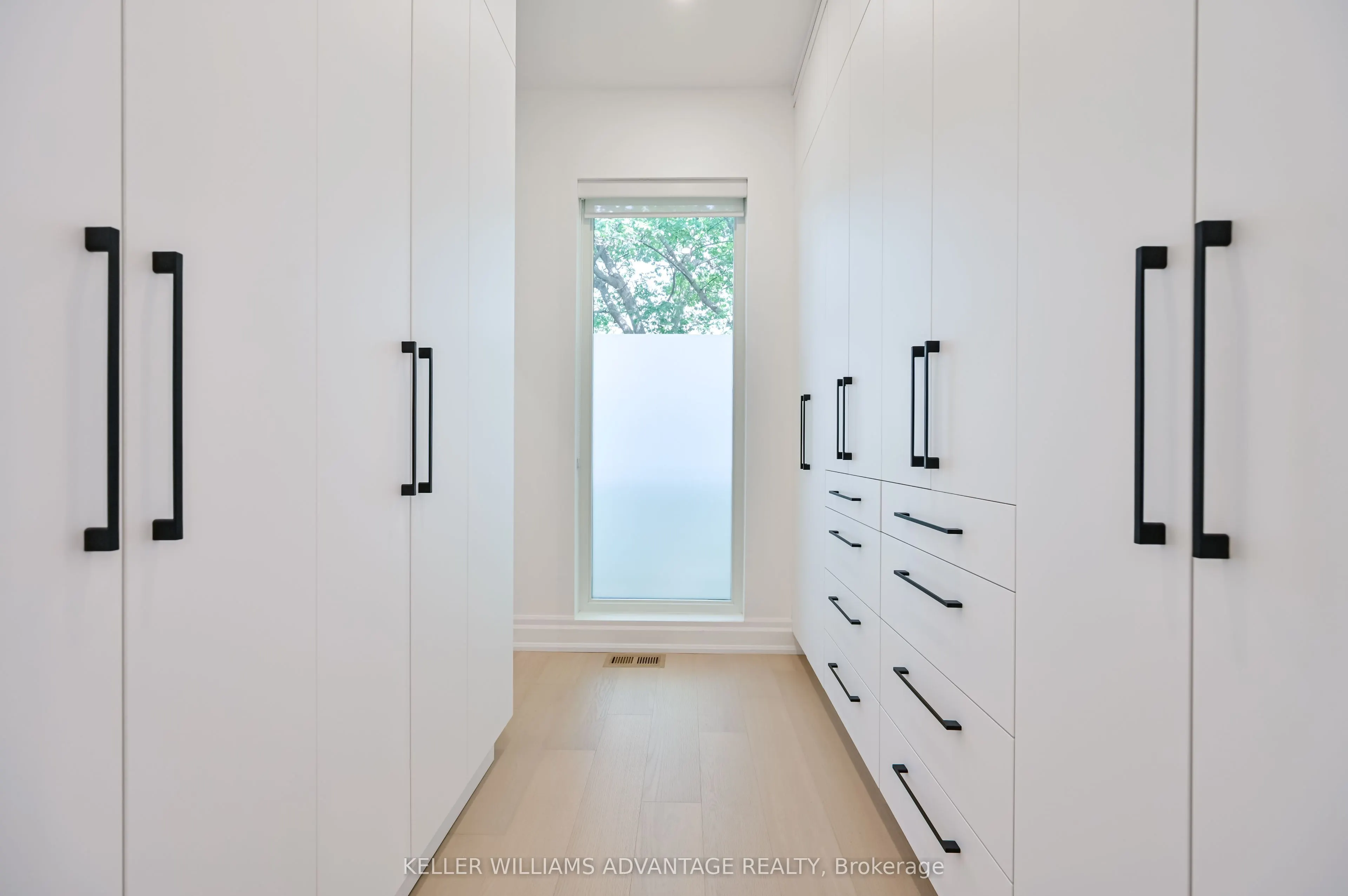 17 B Haig Avenue