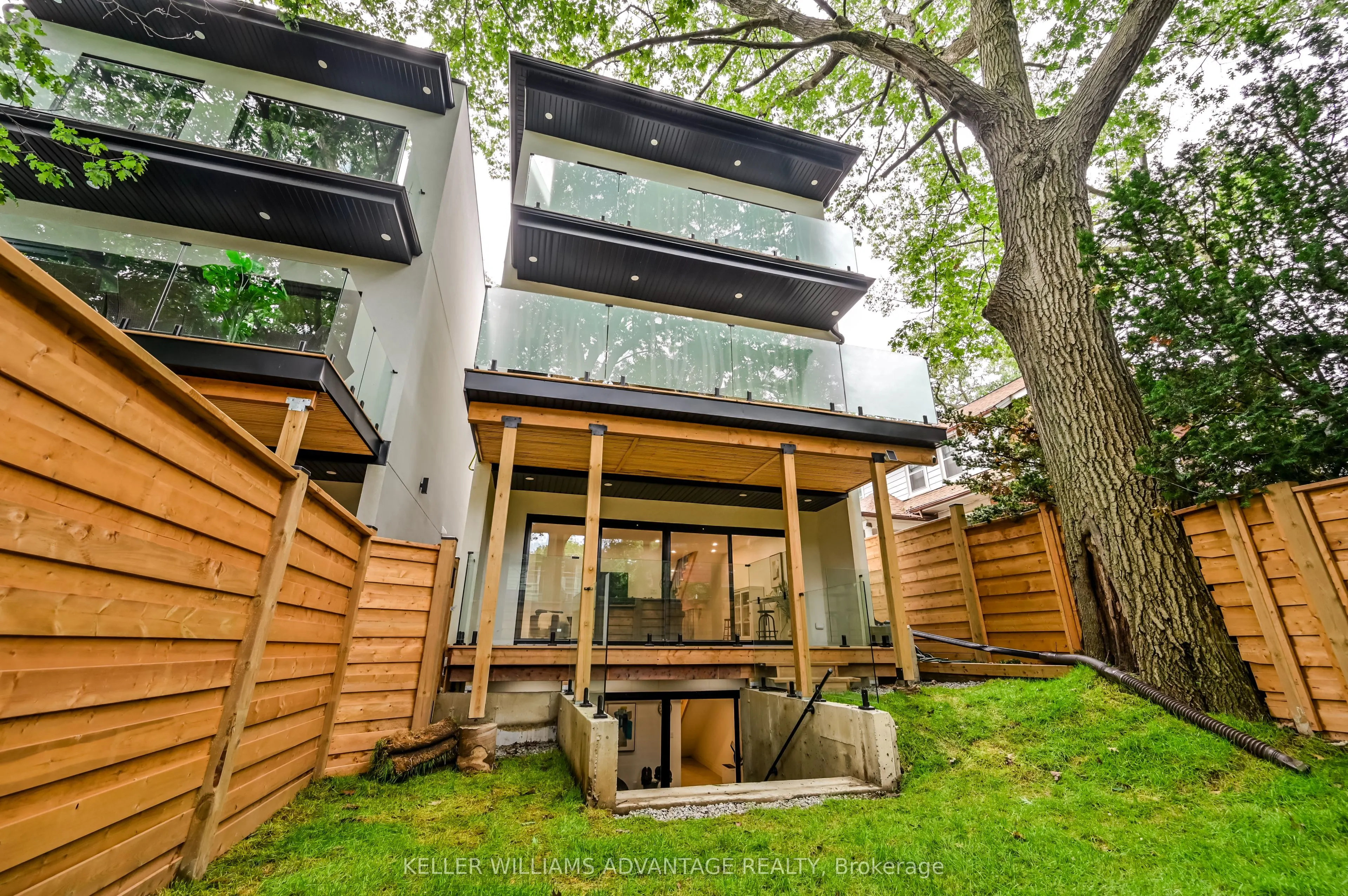 17 B Haig Avenue