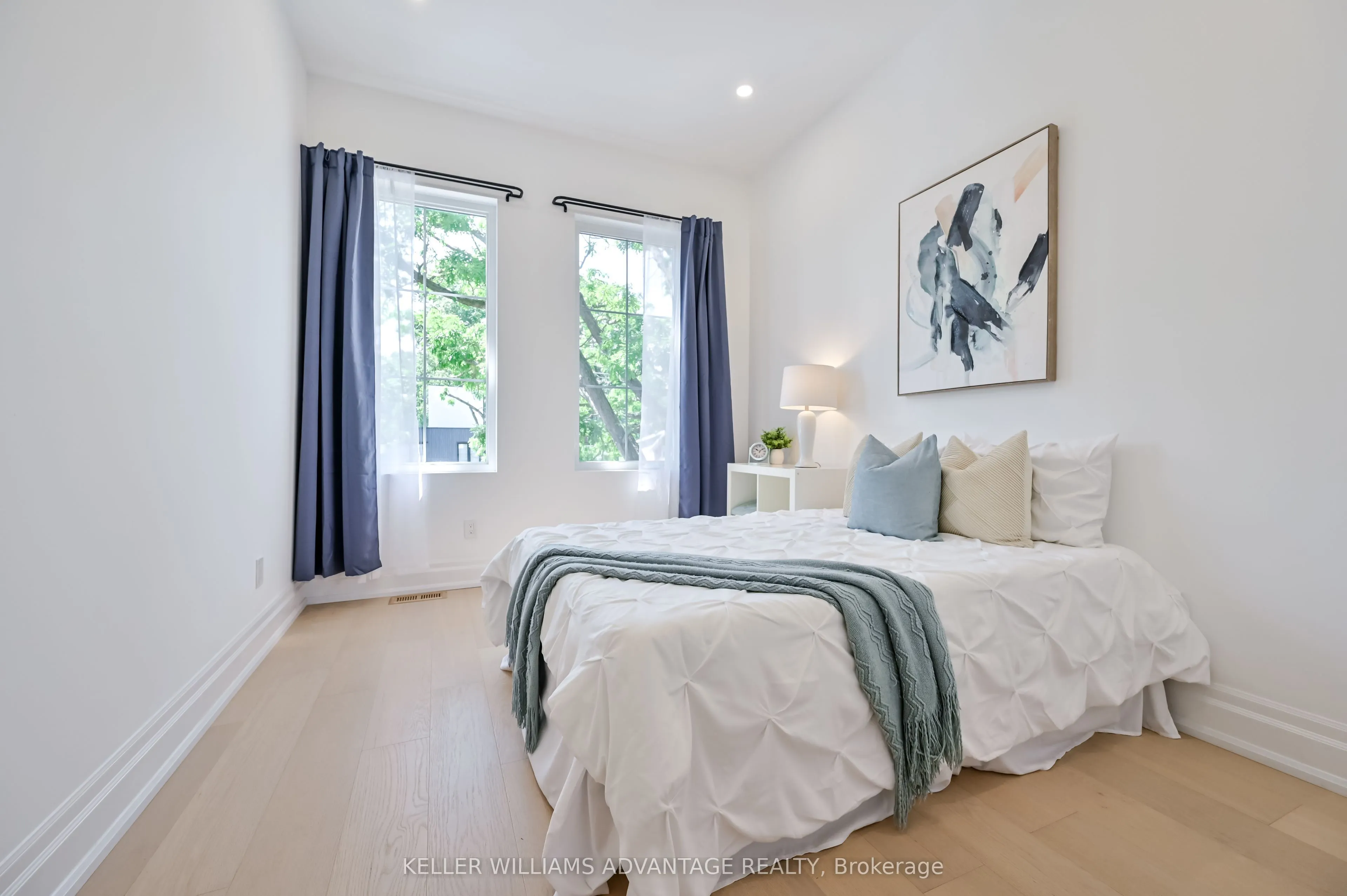 17 B Haig Avenue