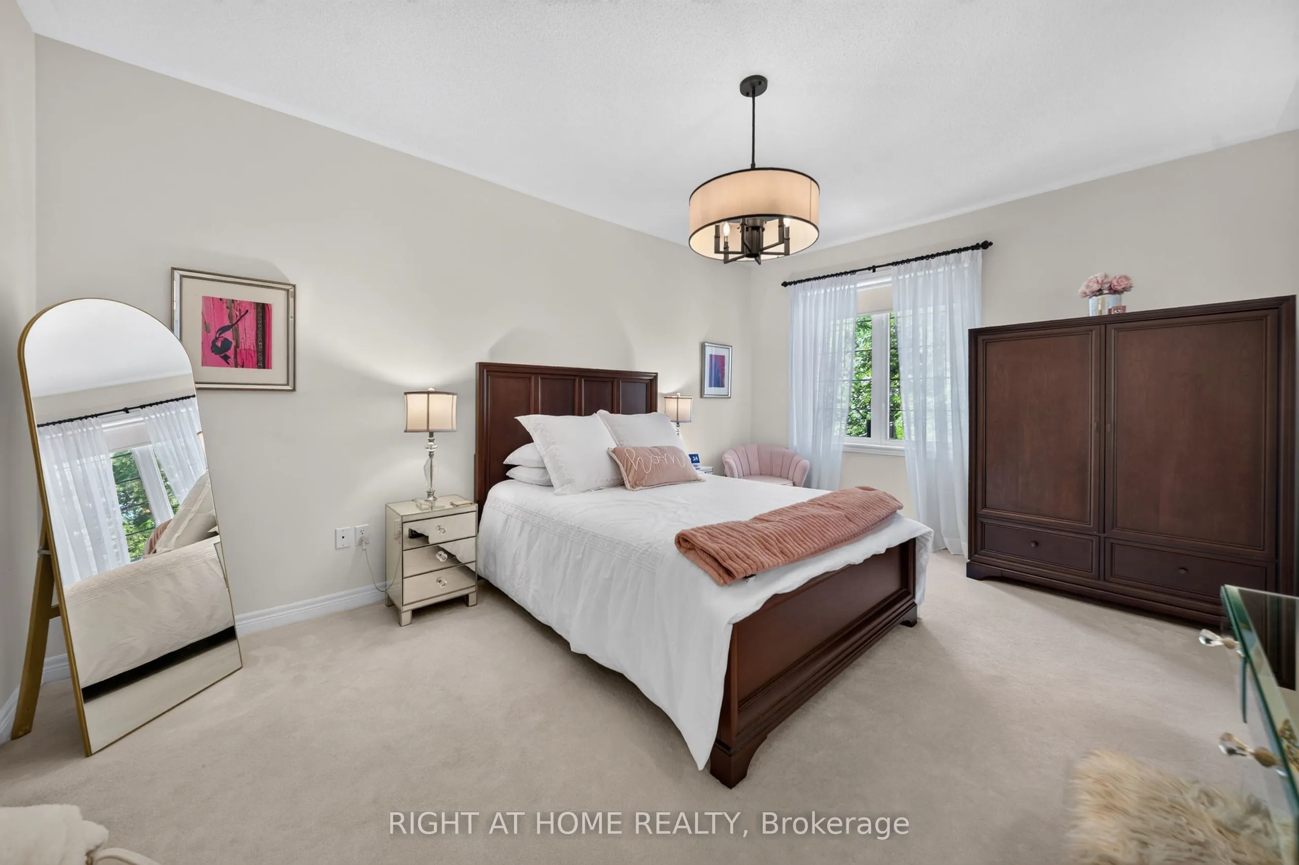 8 Branthaven Court