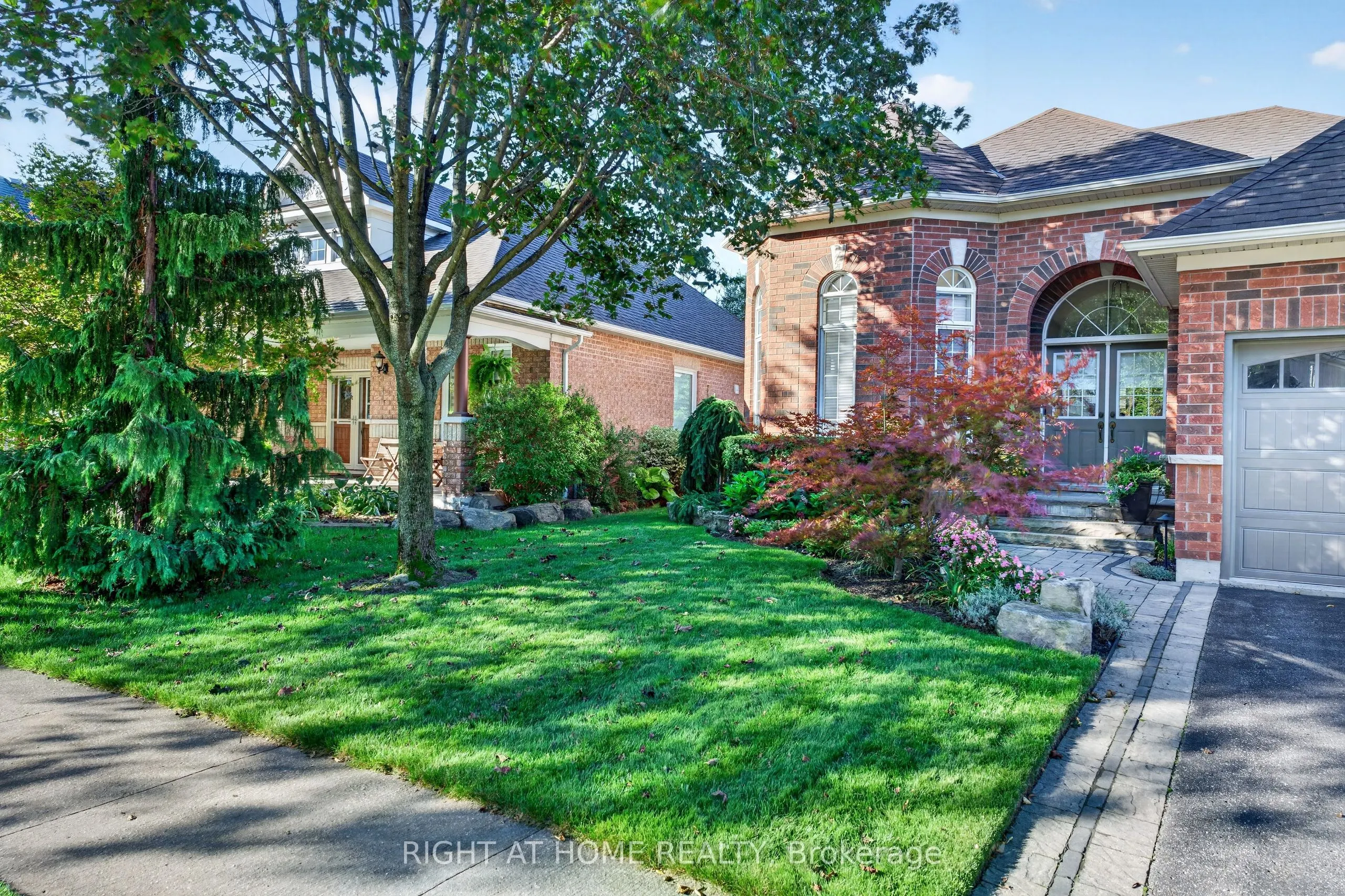8 Branthaven Court