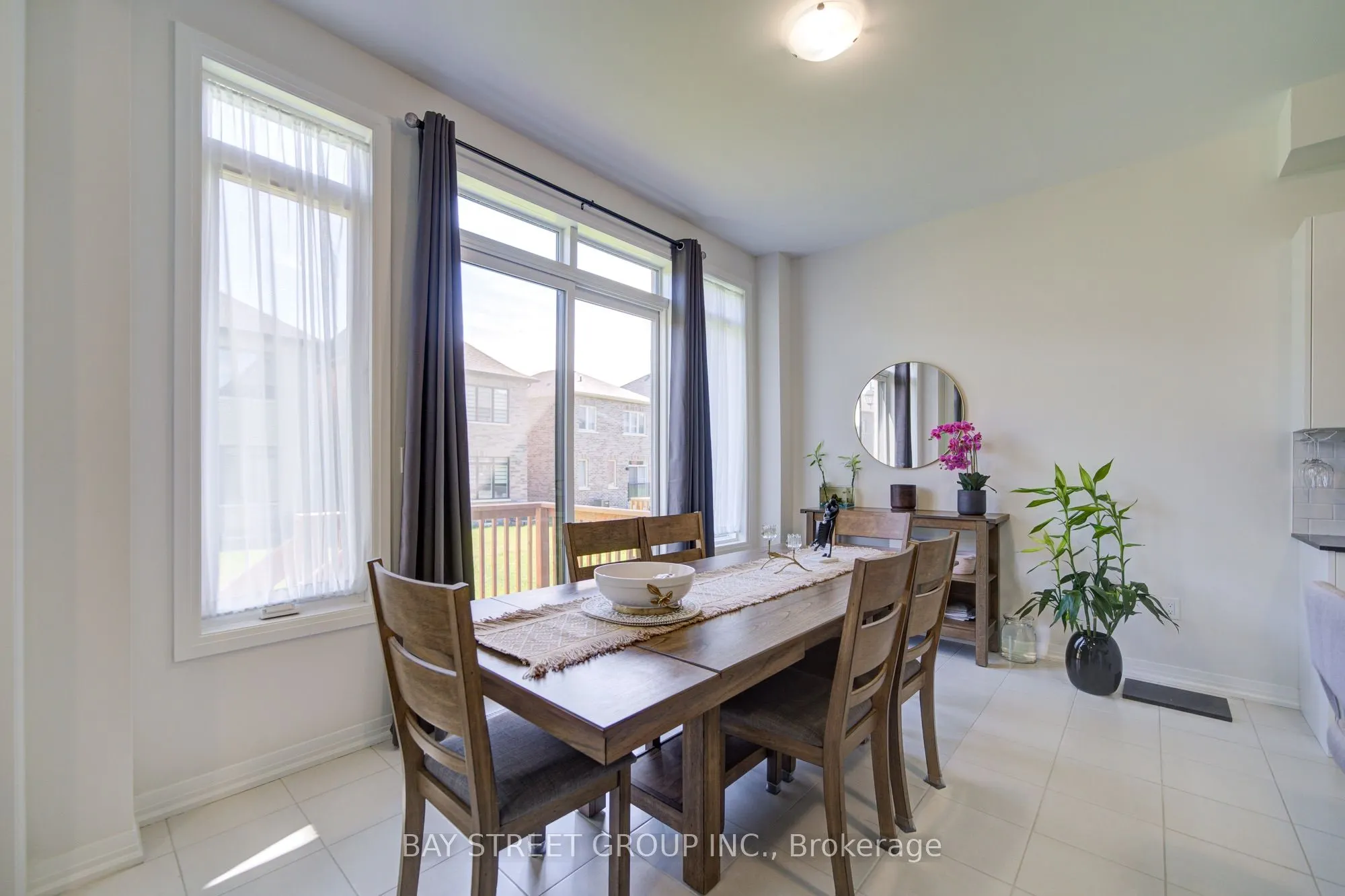 427 Coronation Road