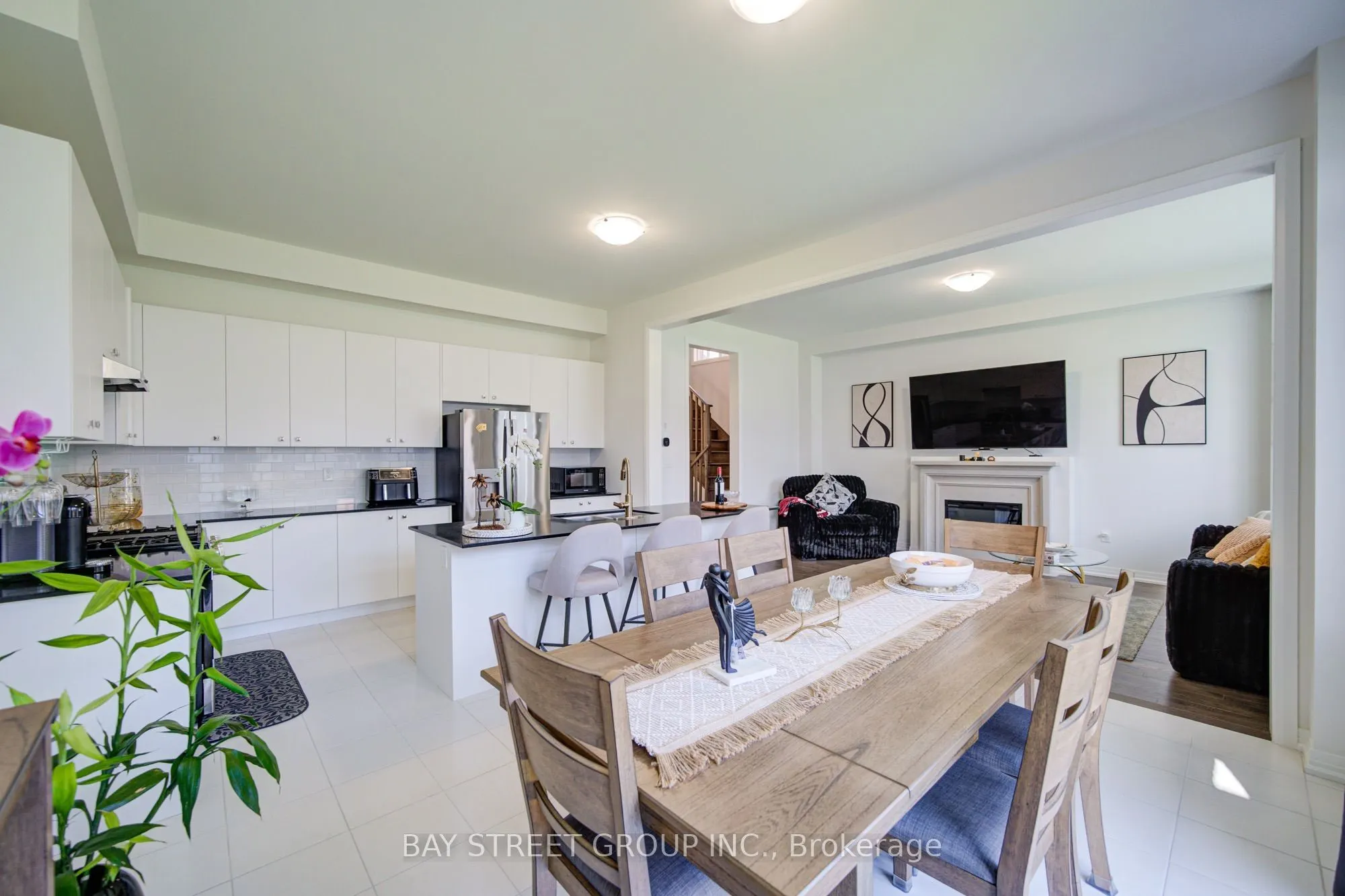 427 Coronation Road