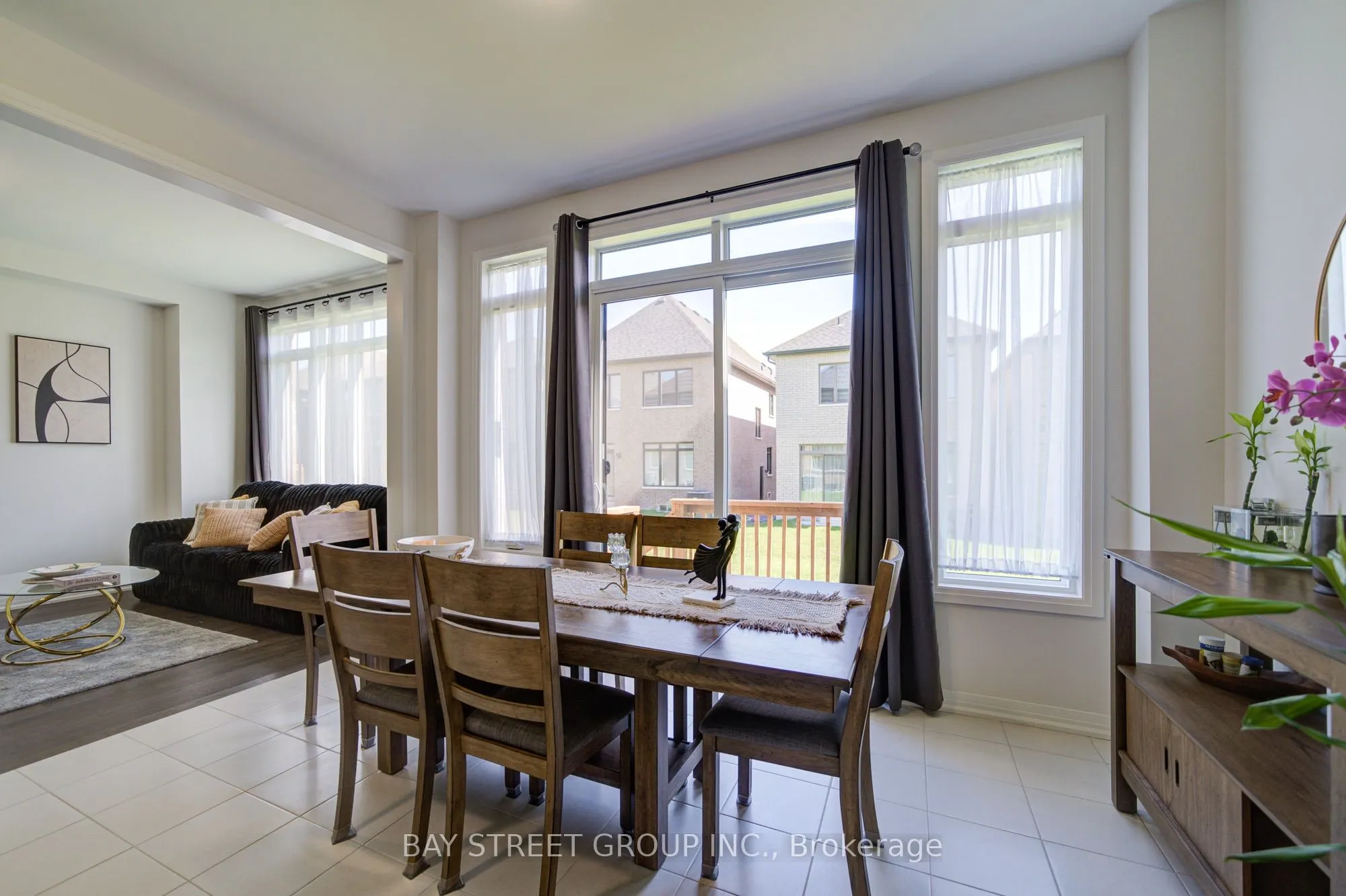 427 Coronation Road