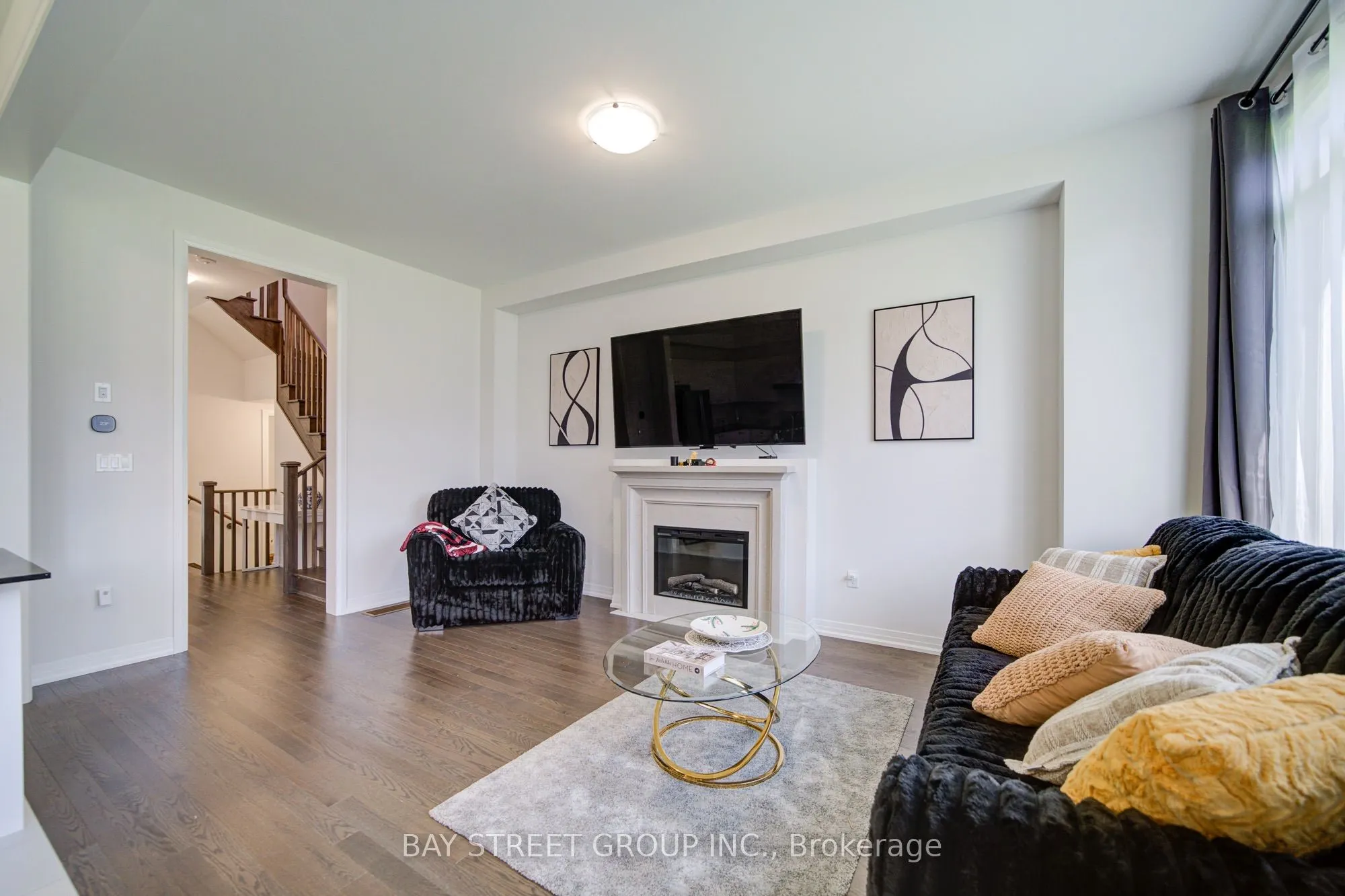 427 Coronation Road